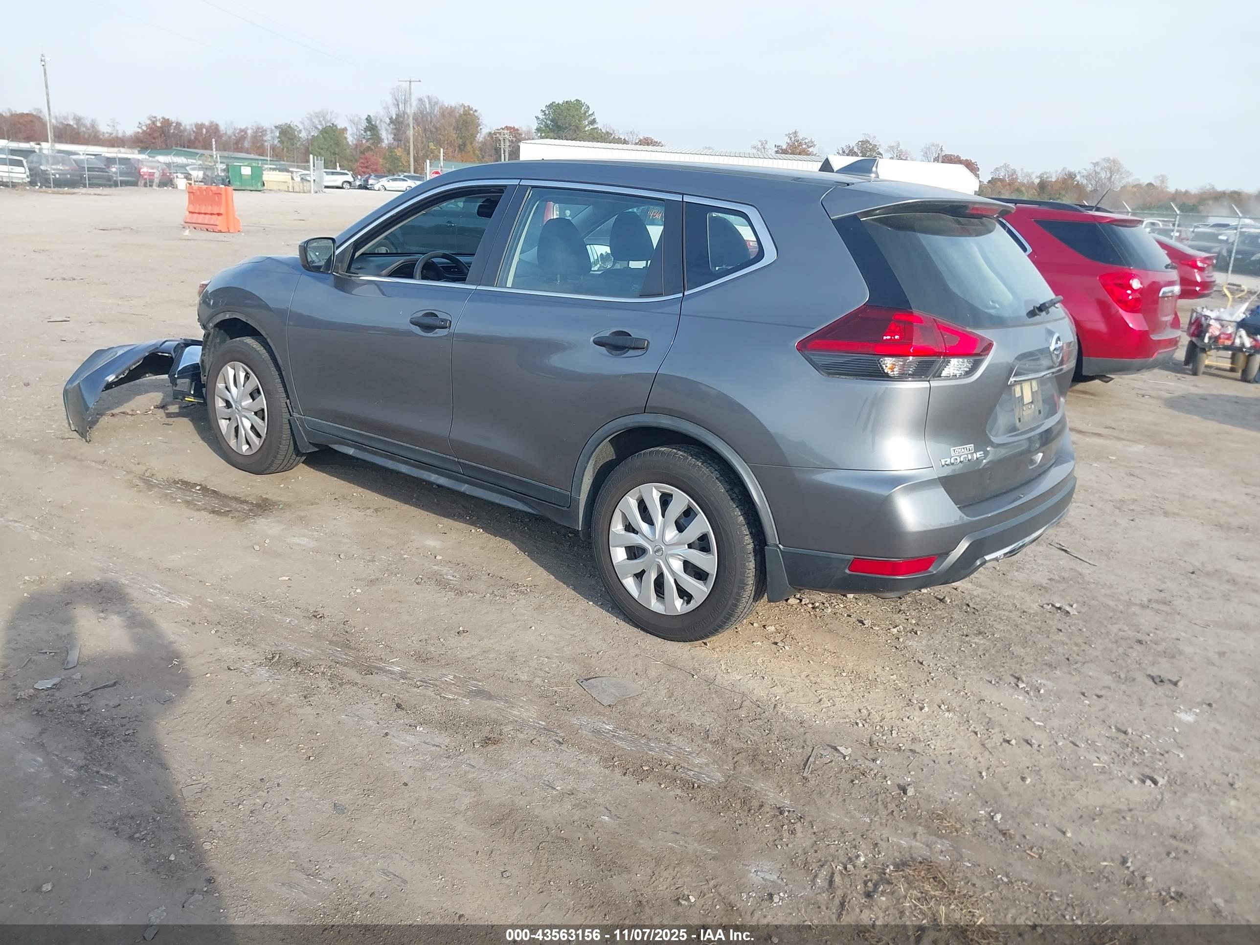 NISSAN ROGUE image 3