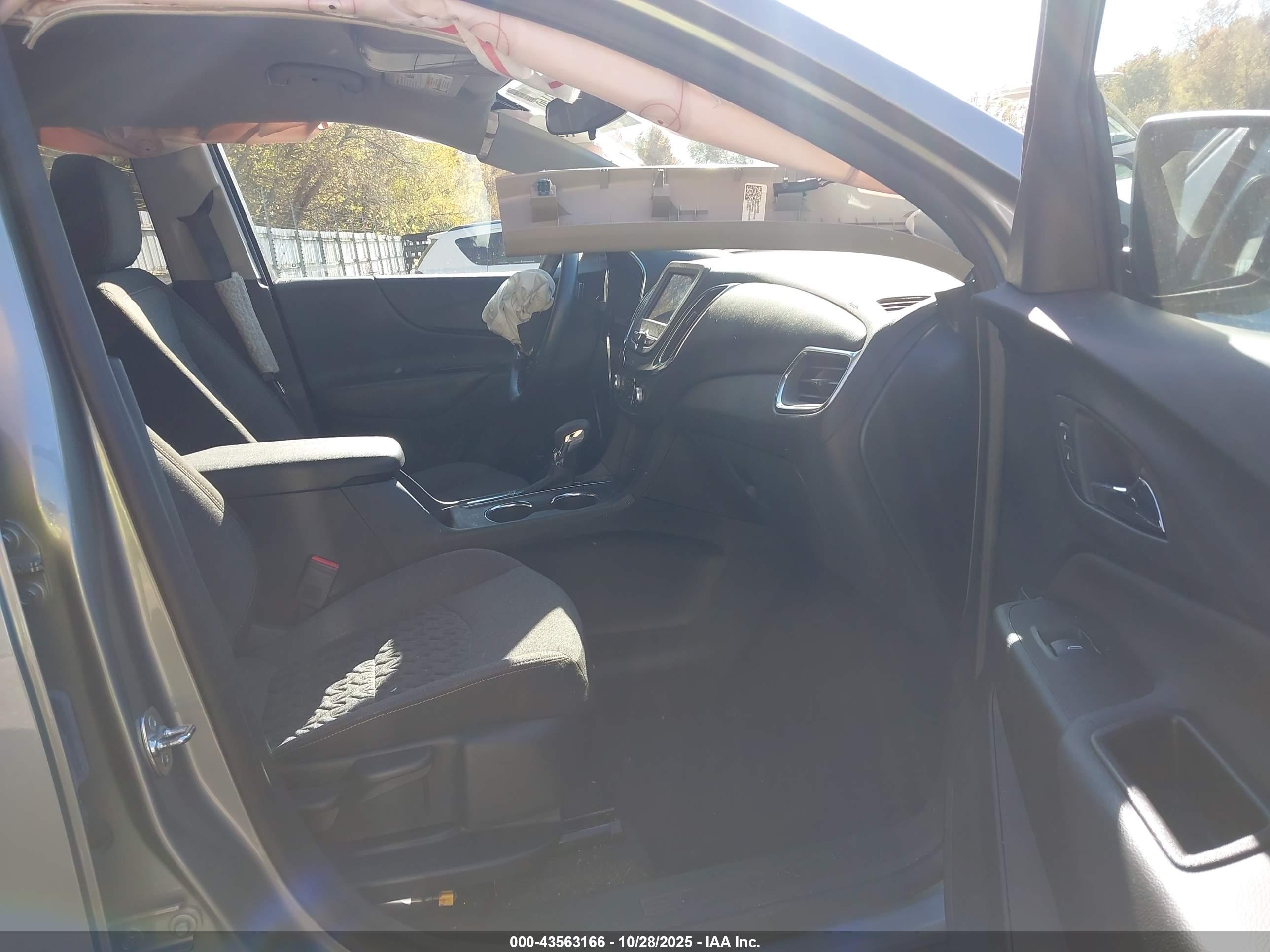 CHEVROLET EQUINOX image 5