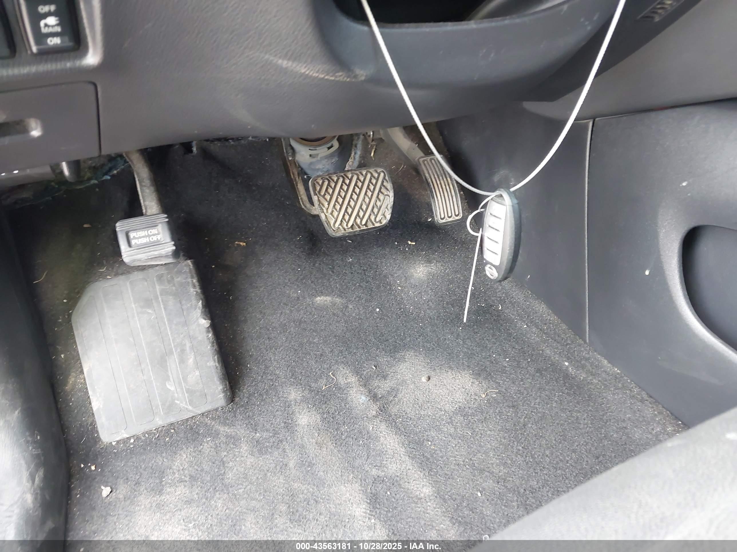 NISSAN PATHFINDER image 11