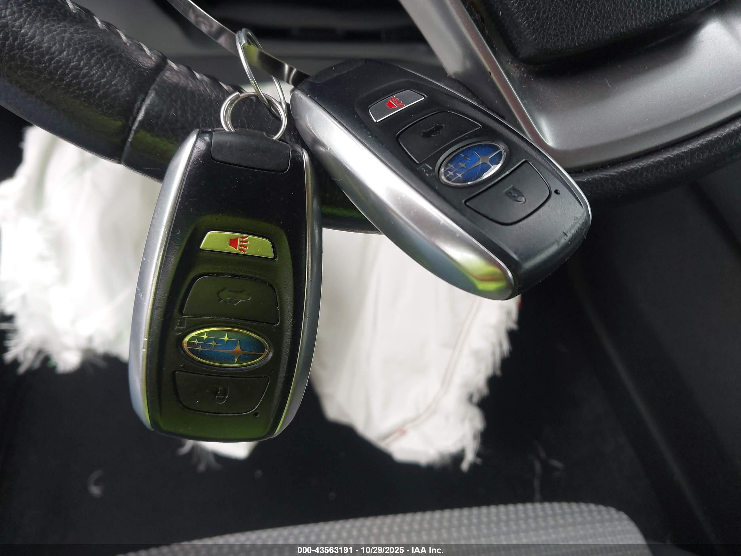 SUBARU OUTBACK image 11