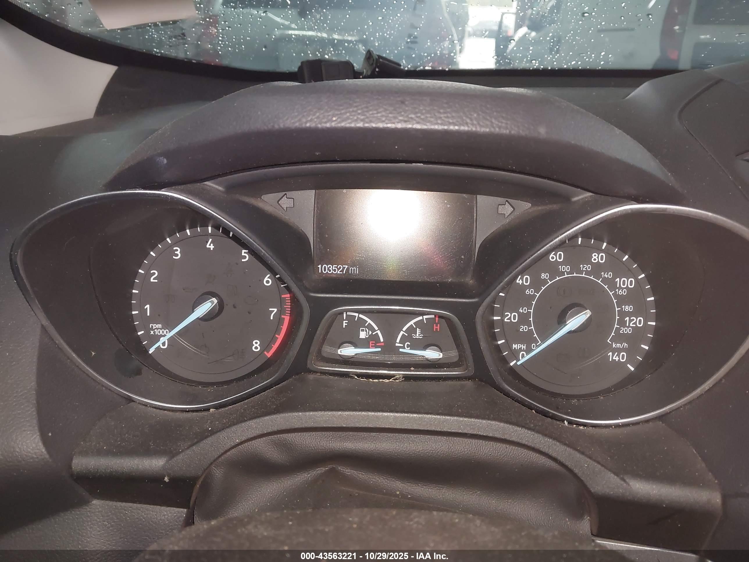 FORD ESCAPE image 7