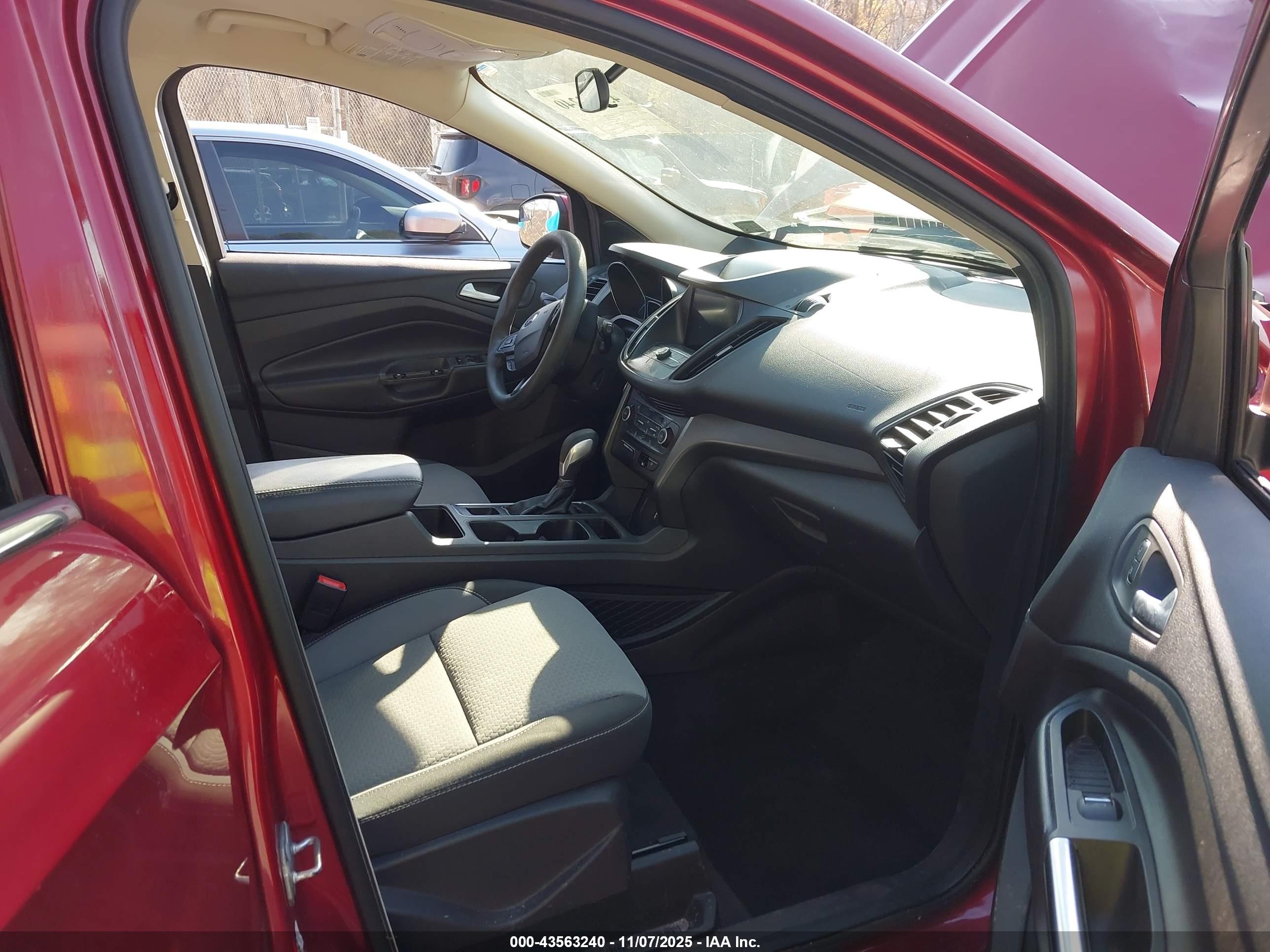 FORD ESCAPE image 5