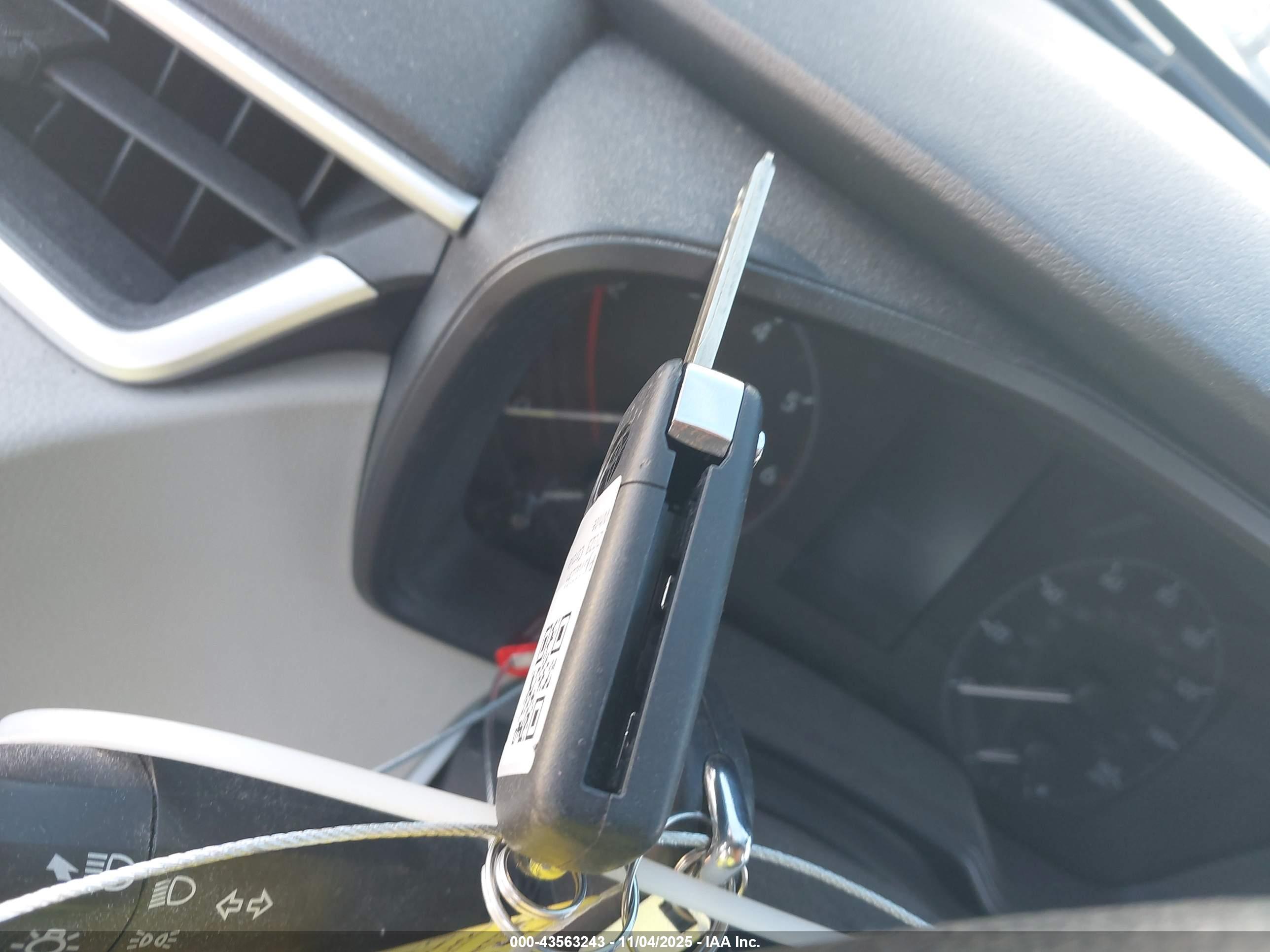 TOYOTA COROLLA image 11