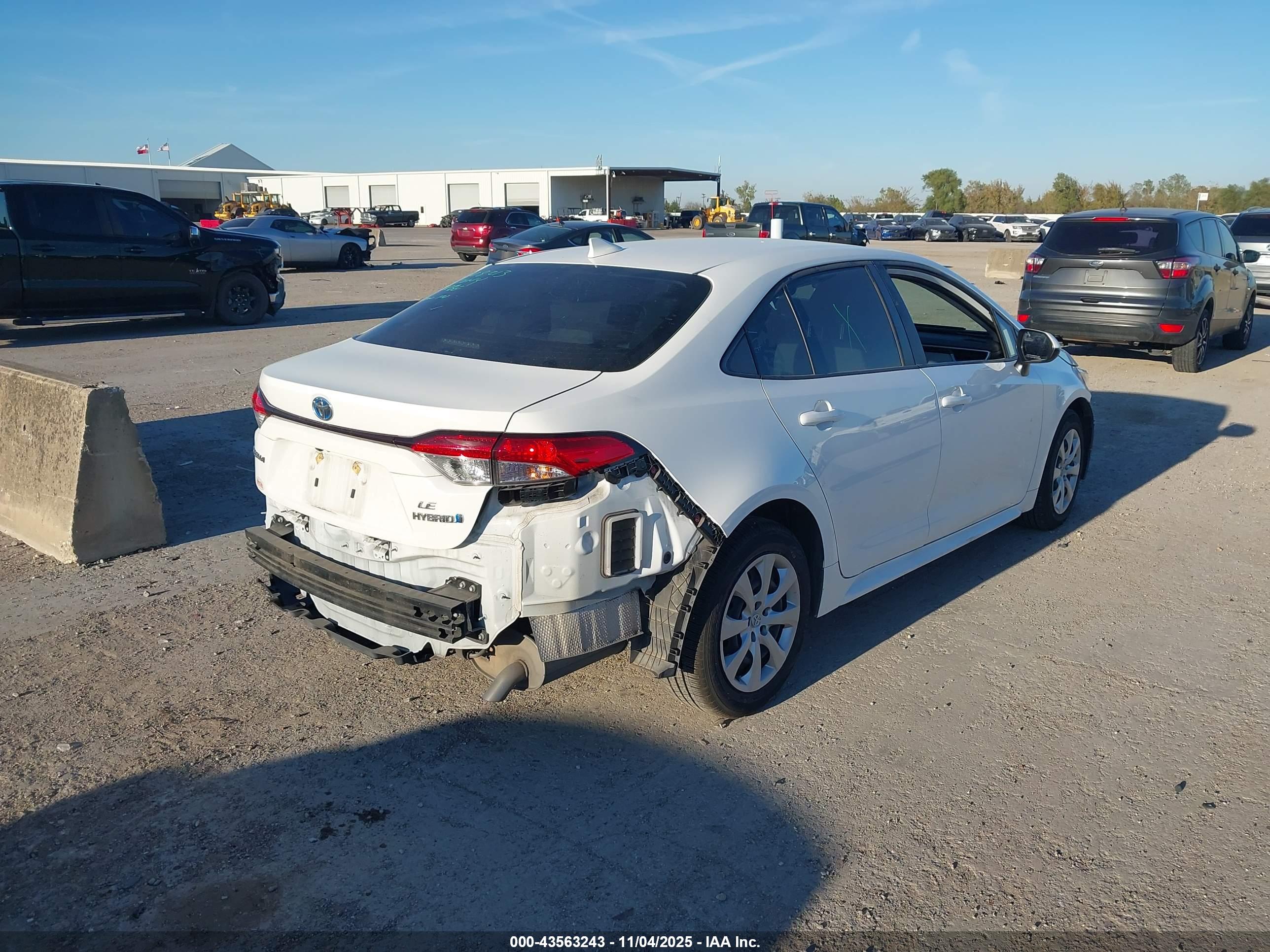 TOYOTA COROLLA image 4