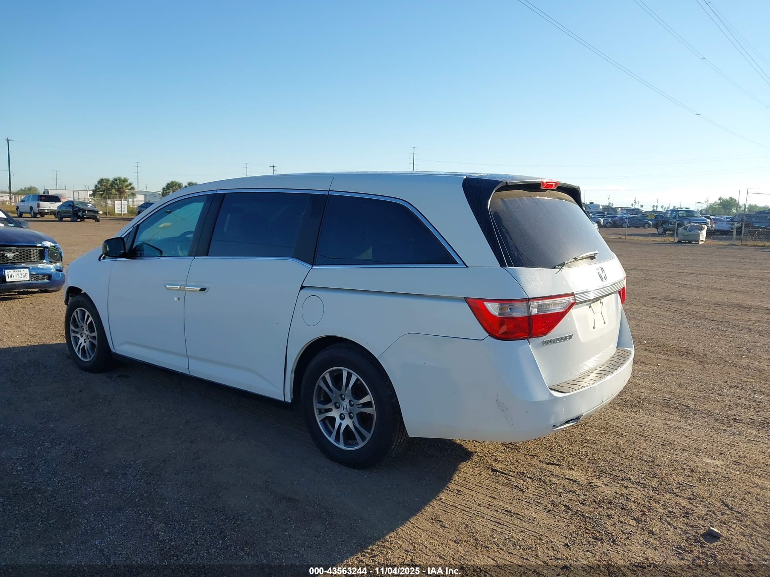 HONDA ODYSSEY image 3