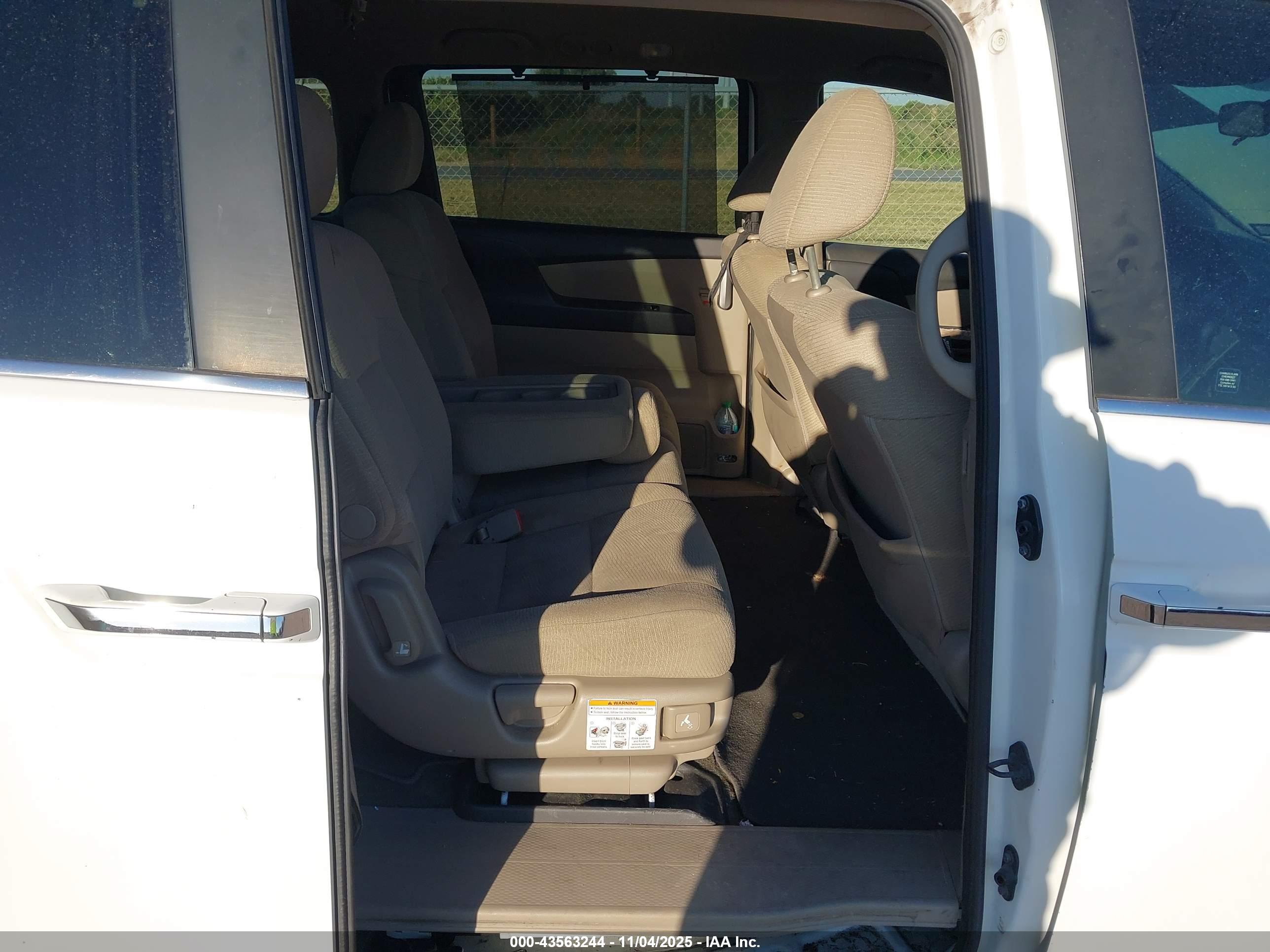 HONDA ODYSSEY image 8