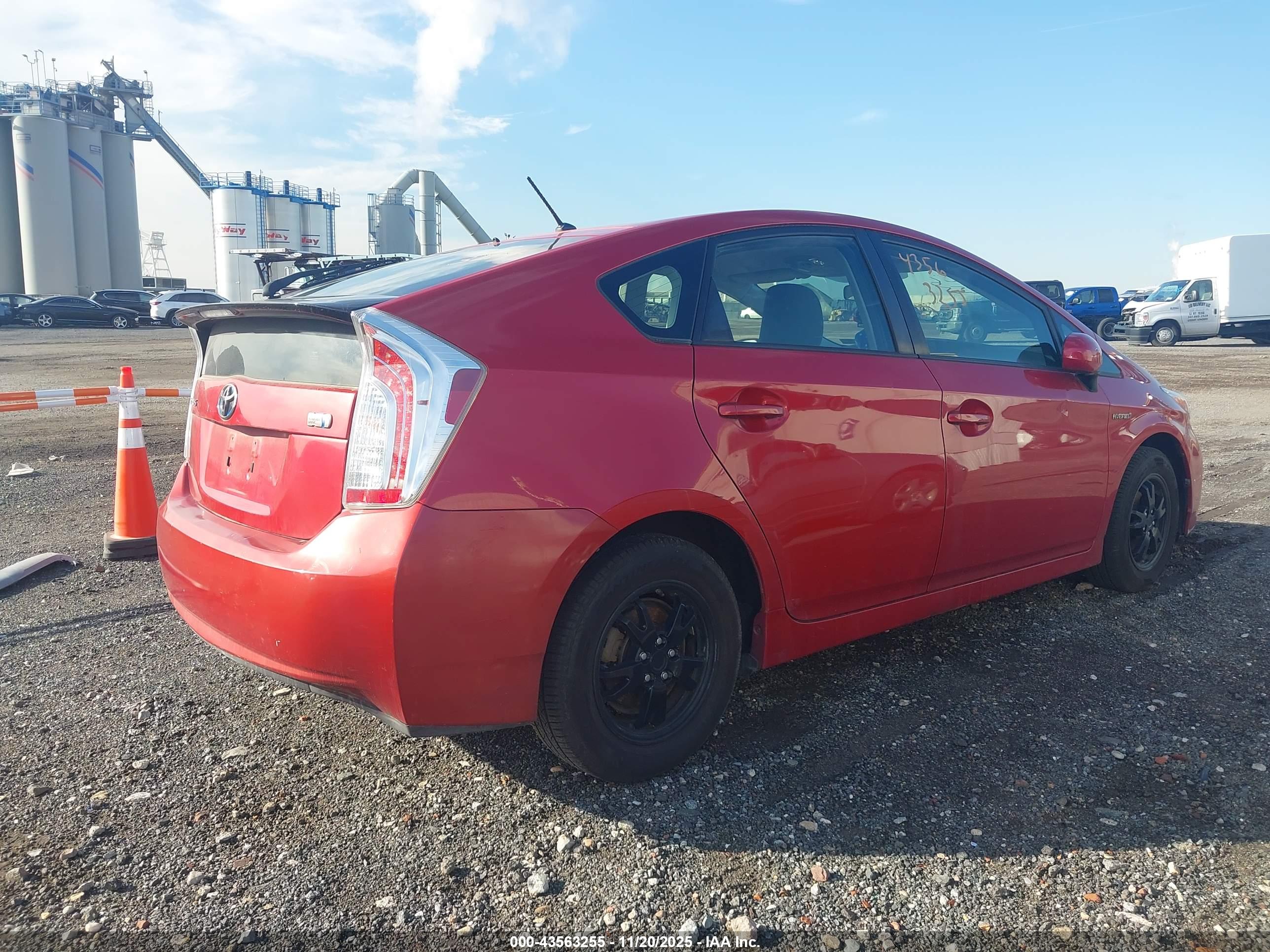 TOYOTA PRIUS image 4