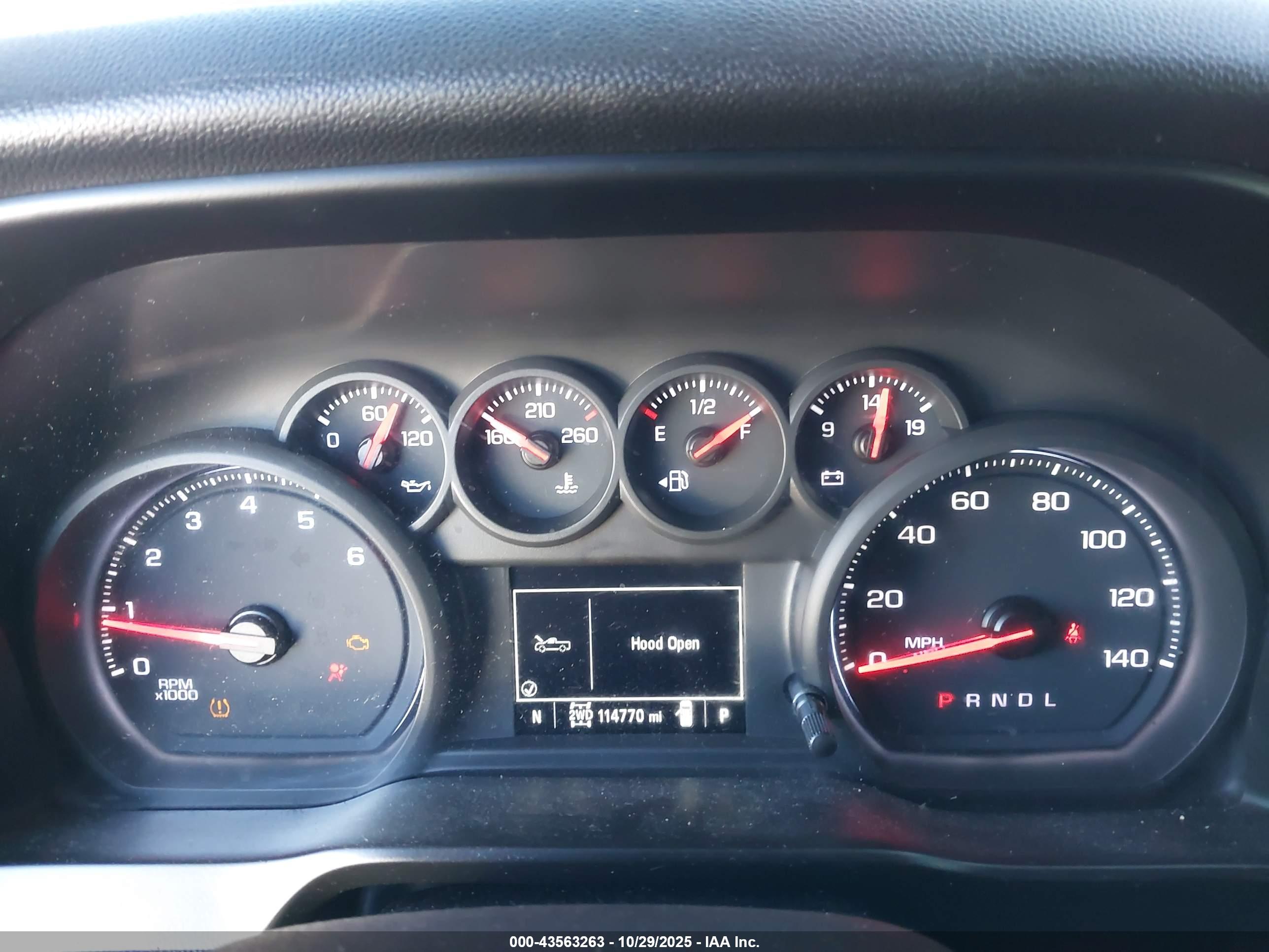 CHEVROLET SILVERADO image 7
