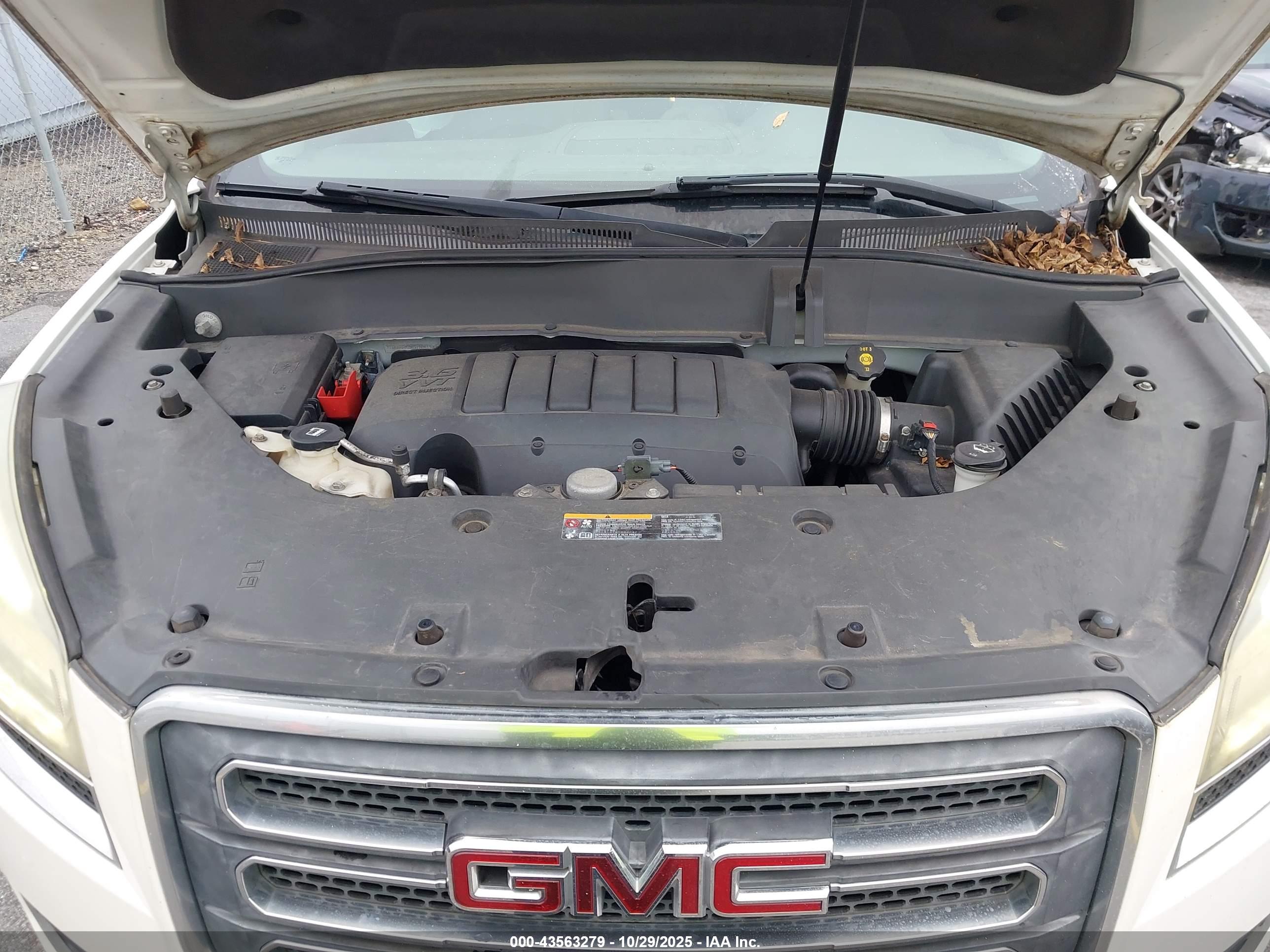 GMC ACADIA image 10