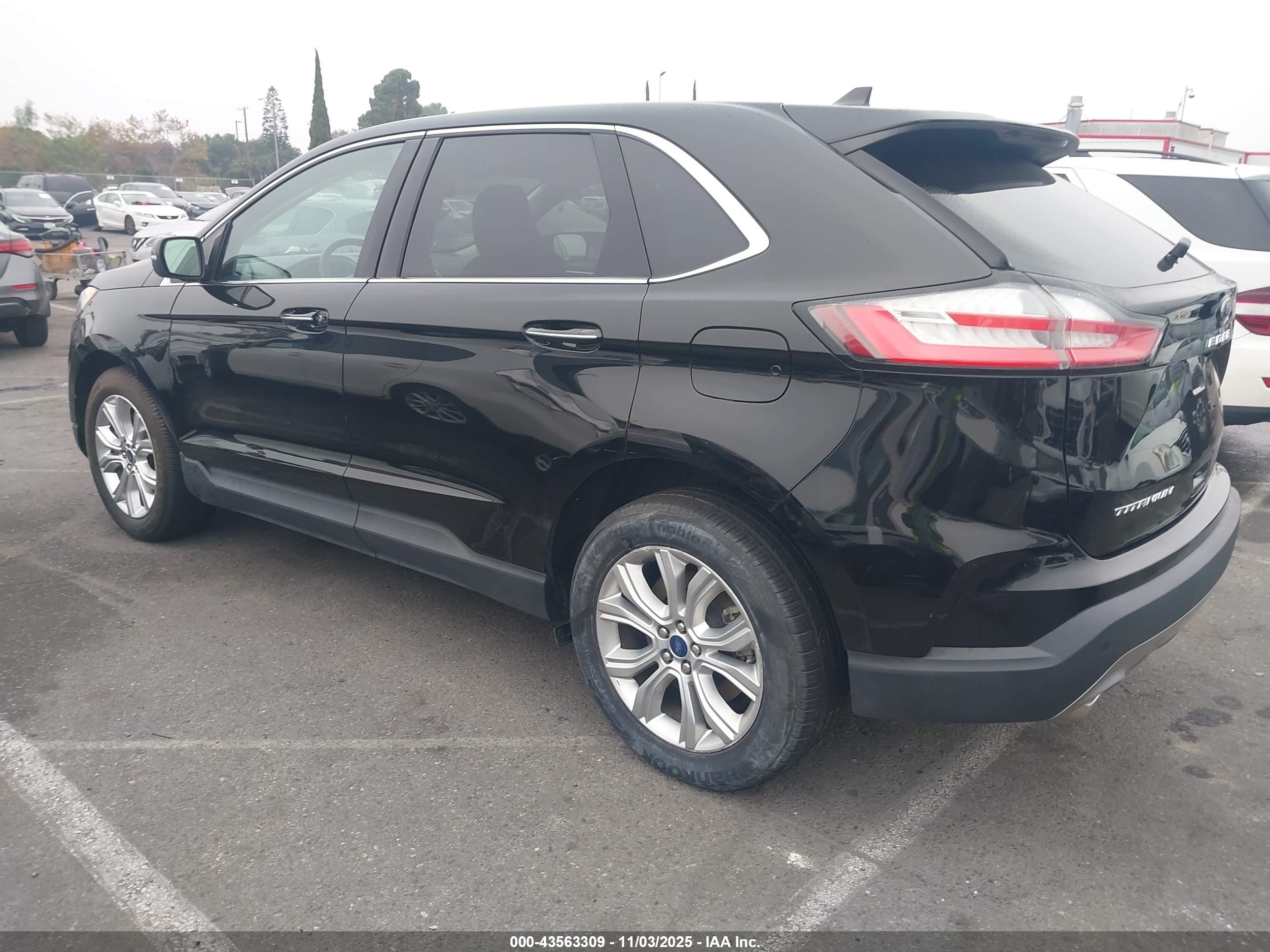 FORD EDGE image 3