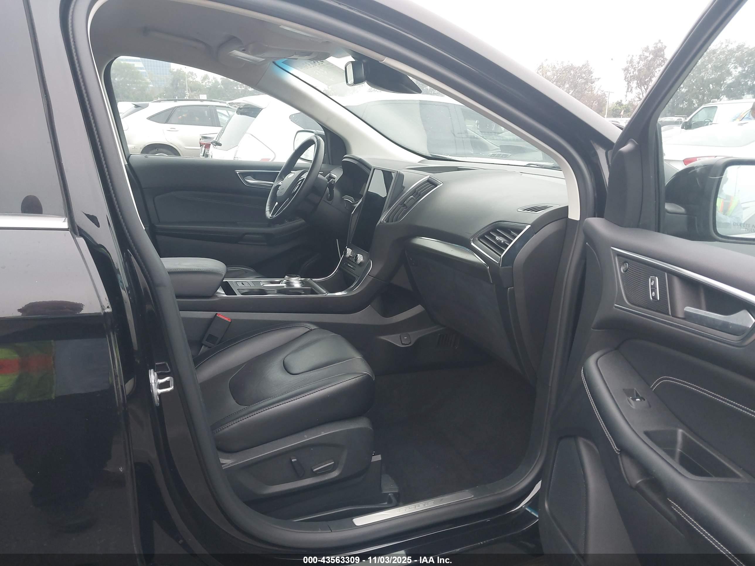 FORD EDGE image 5