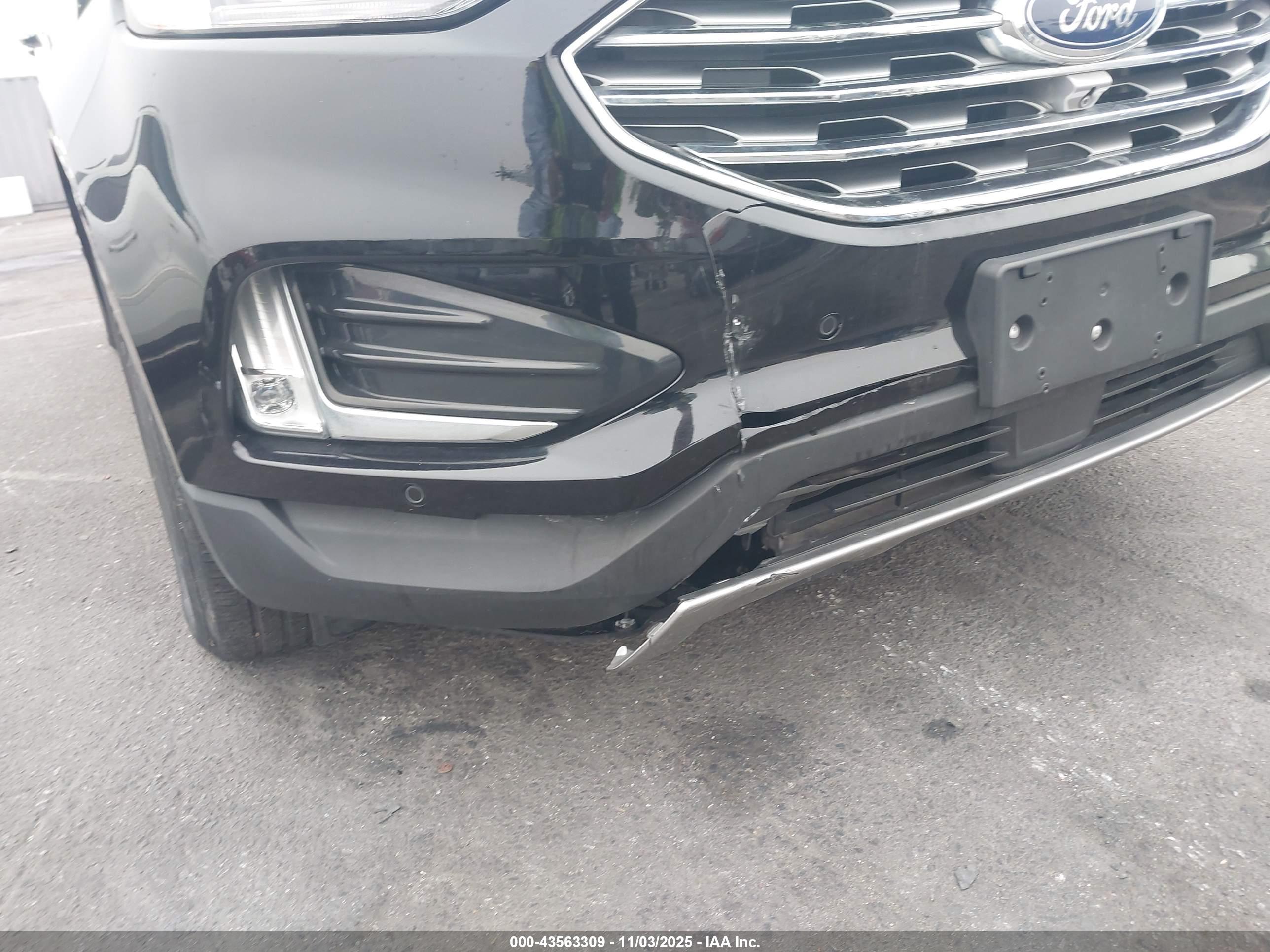 FORD EDGE image 6