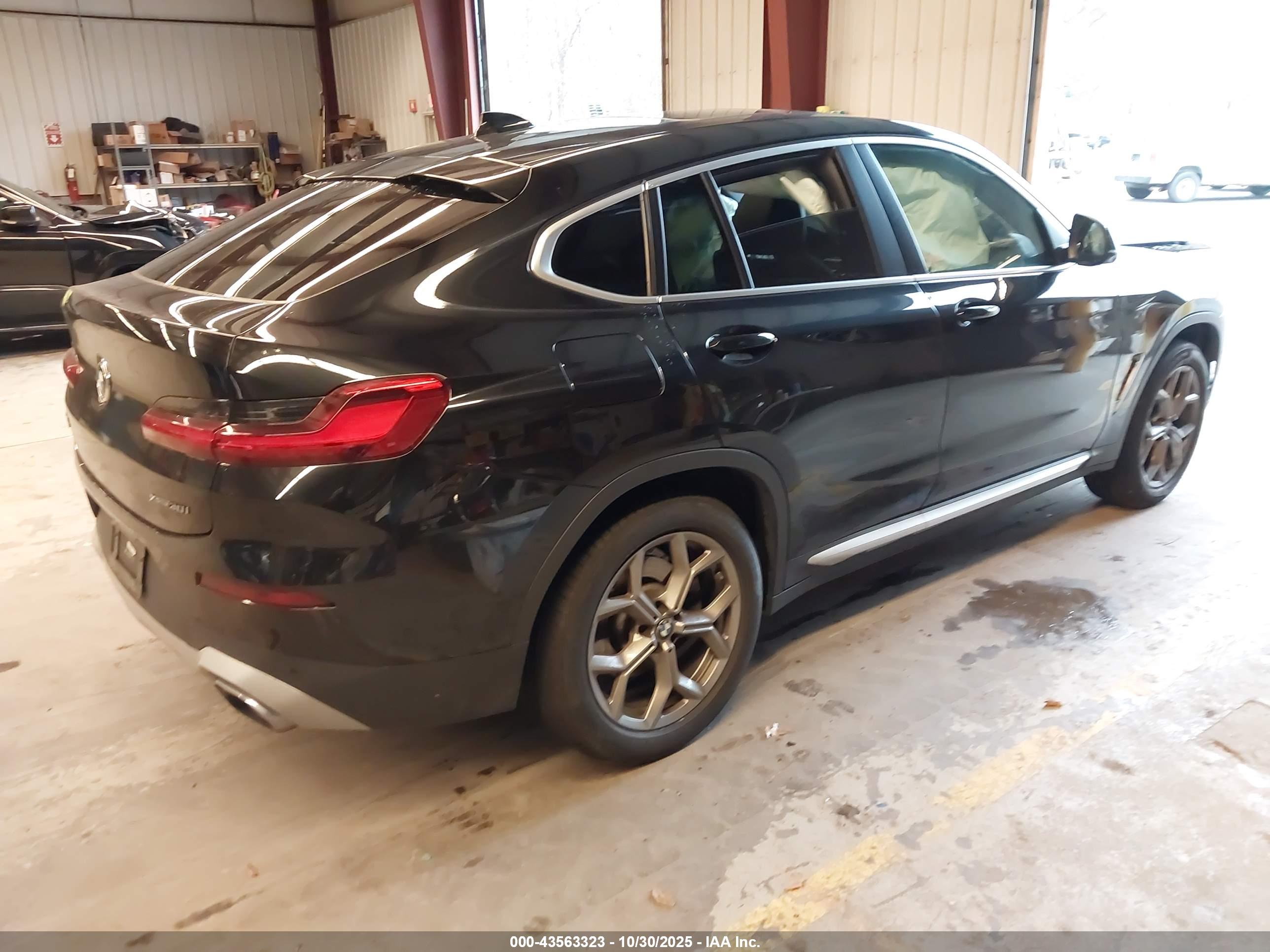 BMW X4 image 4