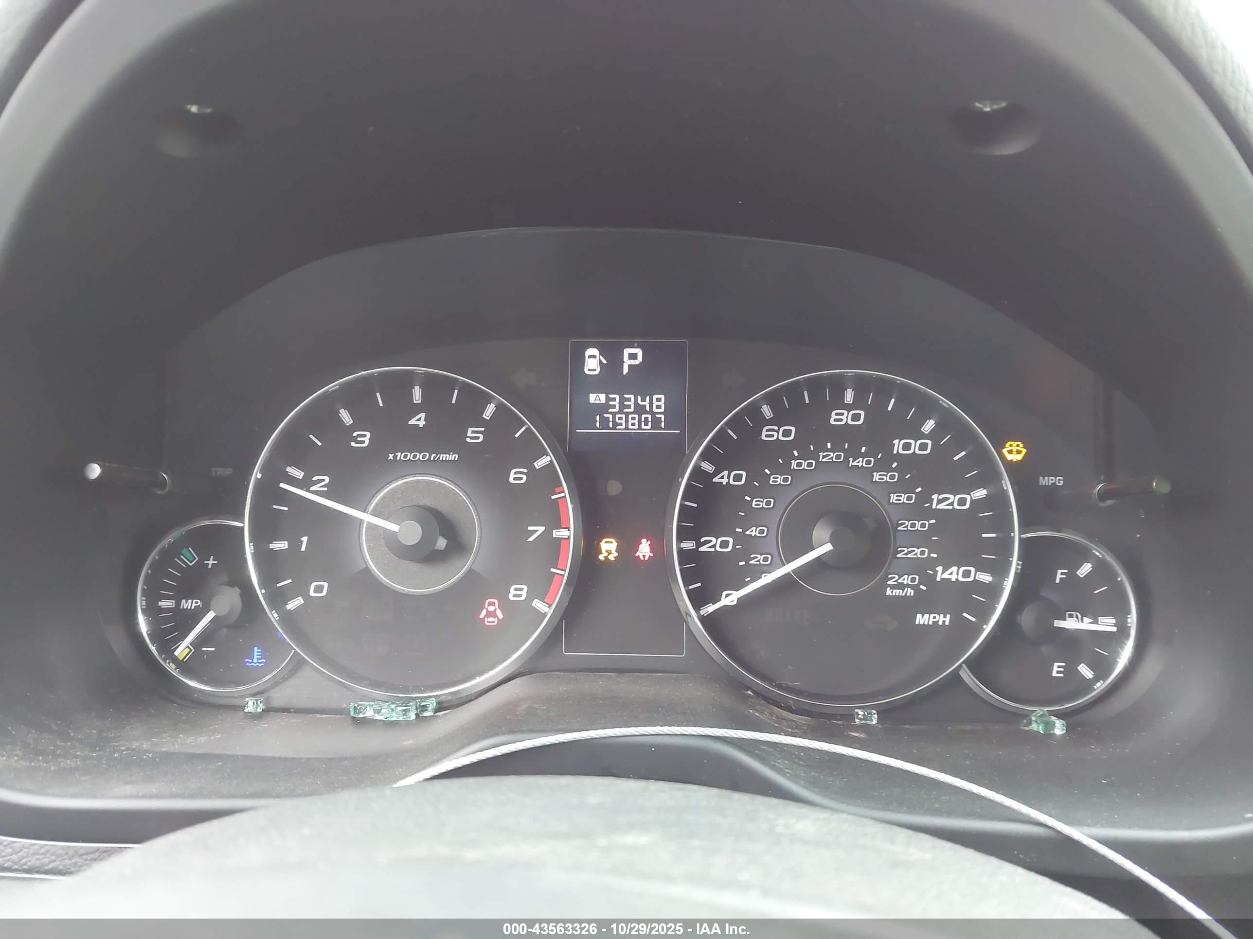 SUBARU OUTBACK image 7