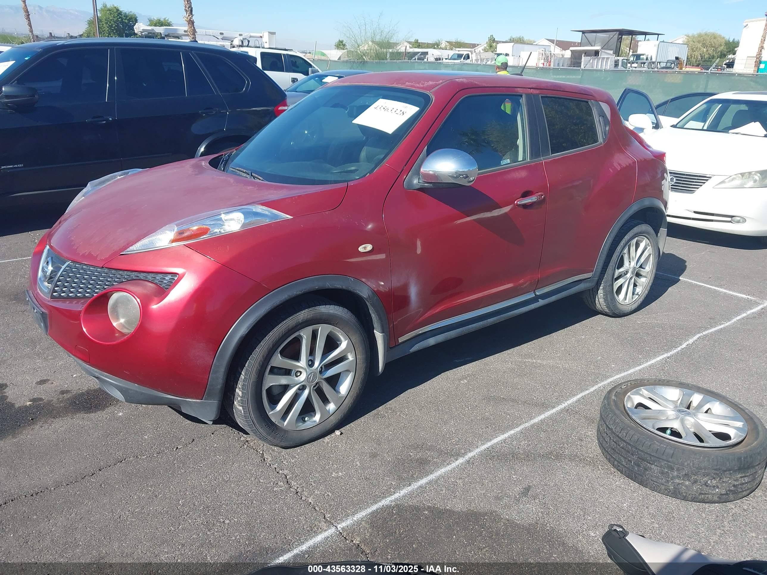 NISSAN JUKE image 2