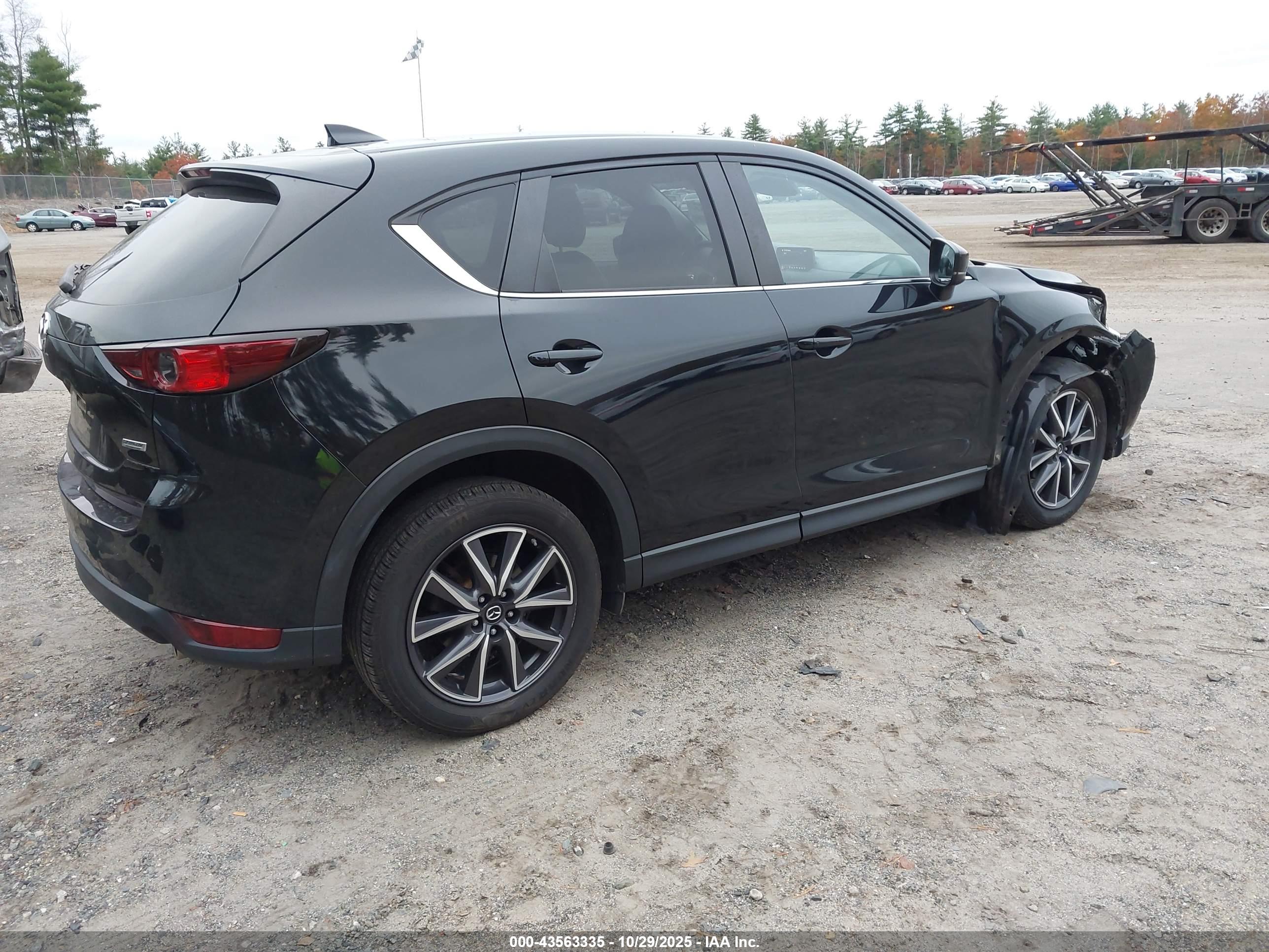 MAZDA CX-5 image 4