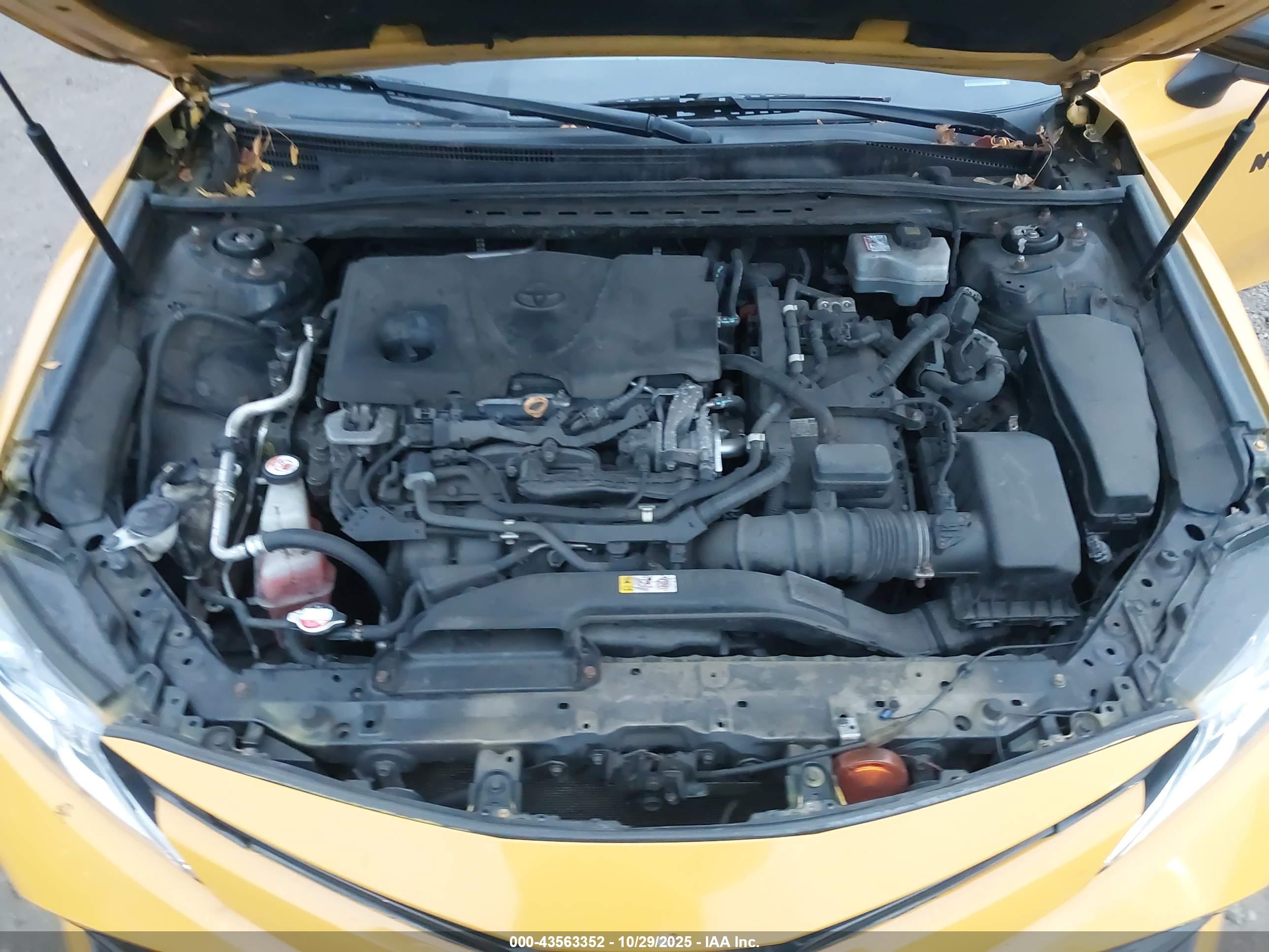 TOYOTA CAMRY image 10
