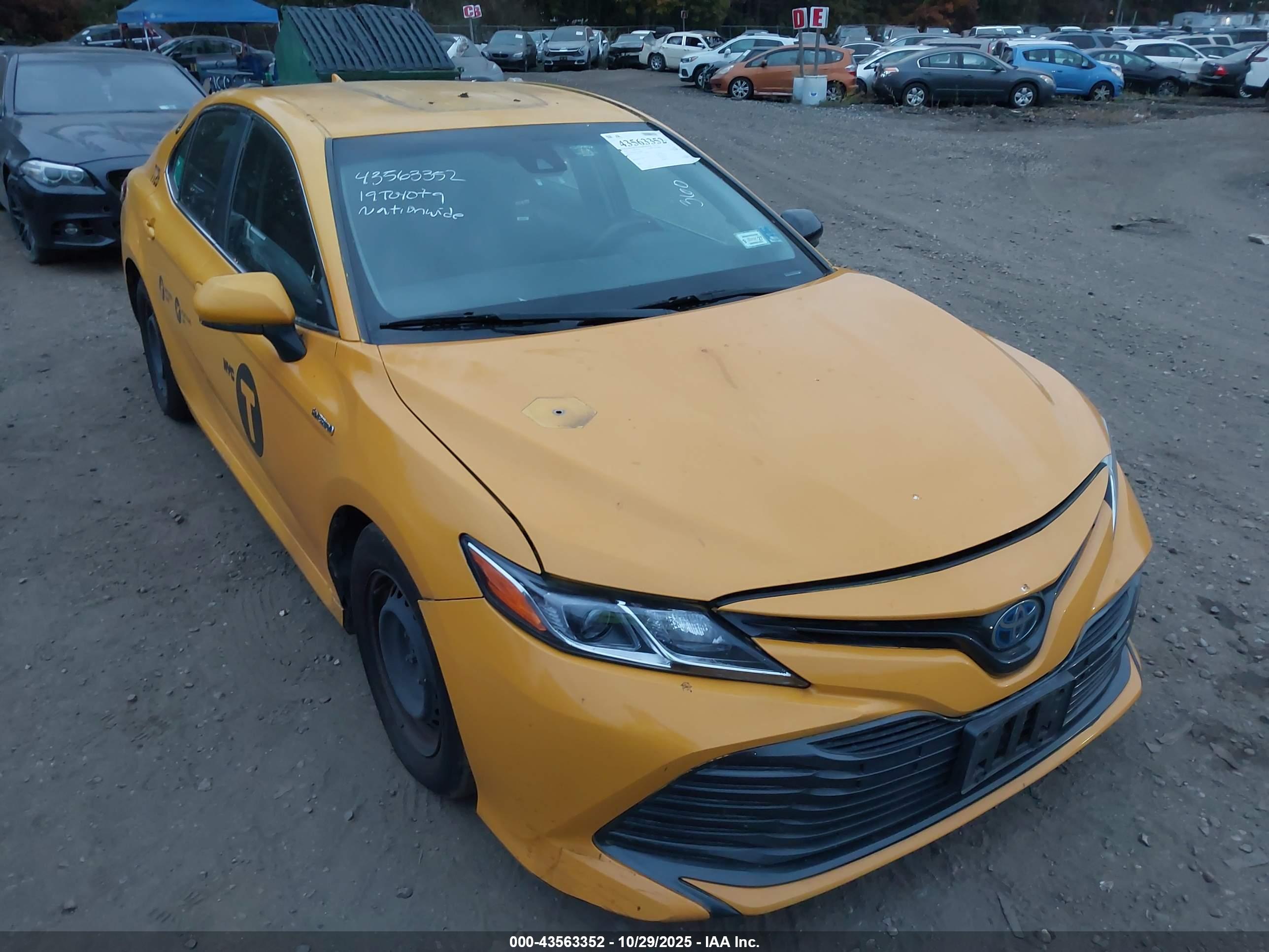 TOYOTA CAMRY image 6