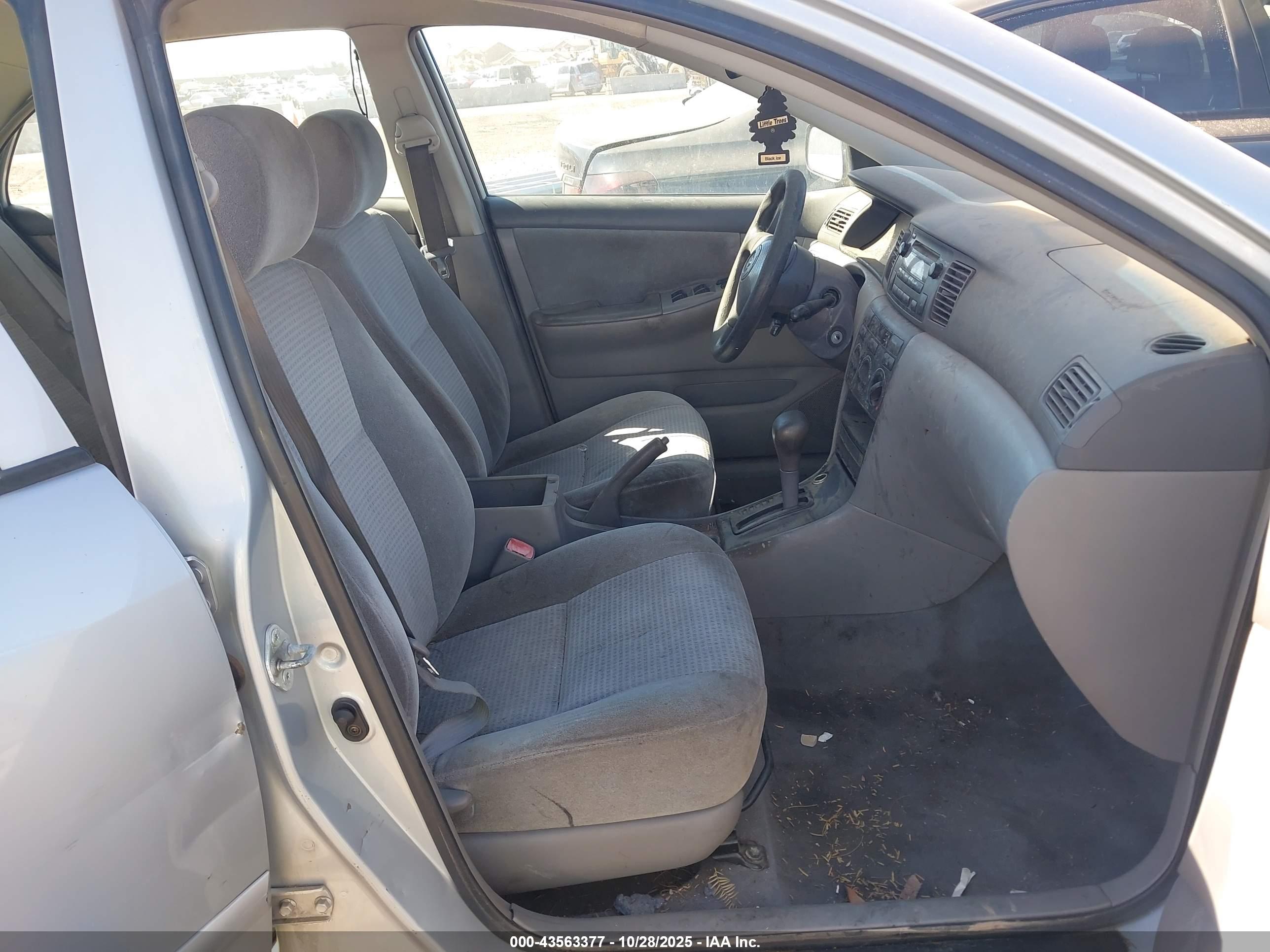 TOYOTA COROLLA image 5
