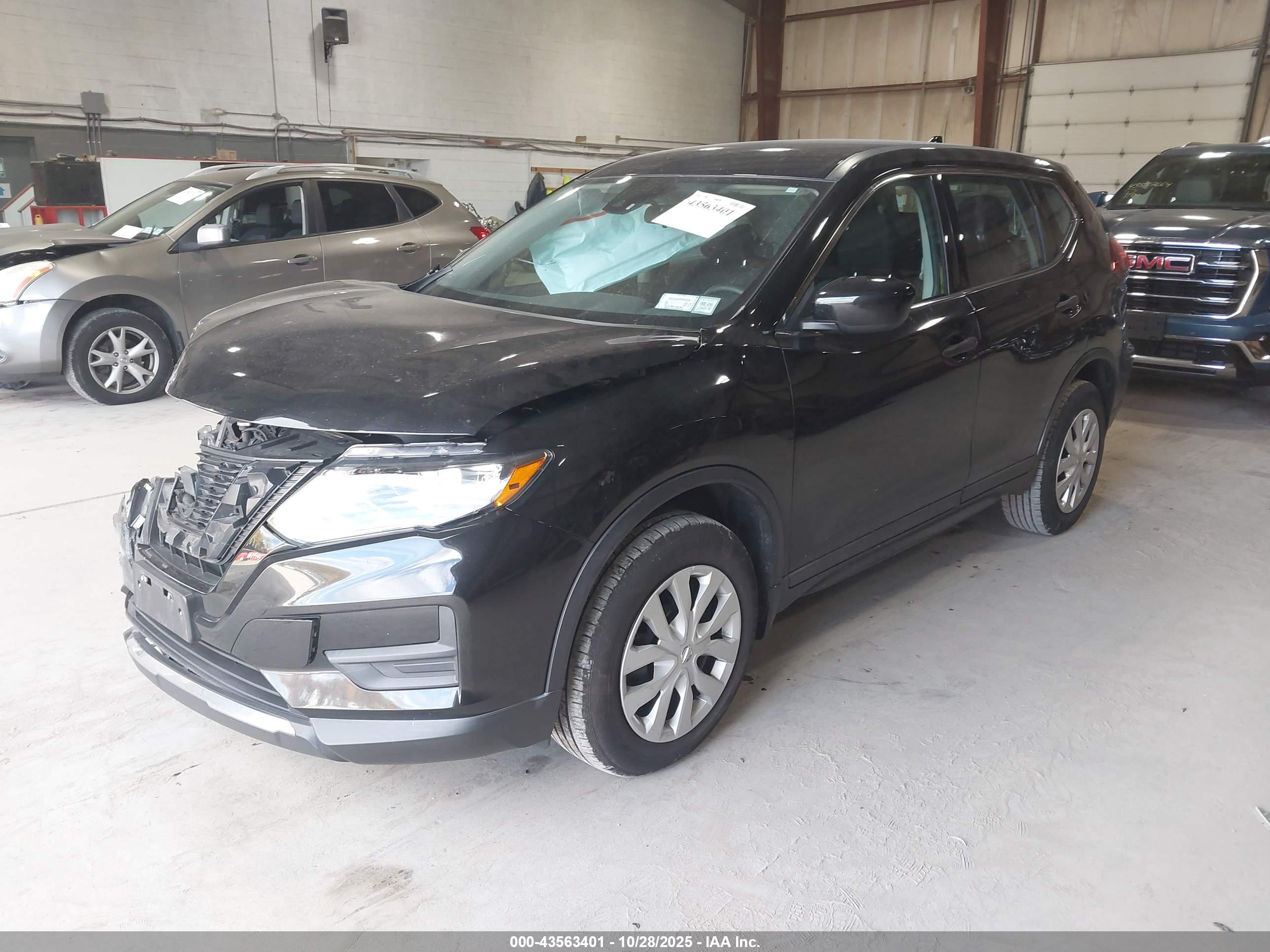 NISSAN ROGUE image 2
