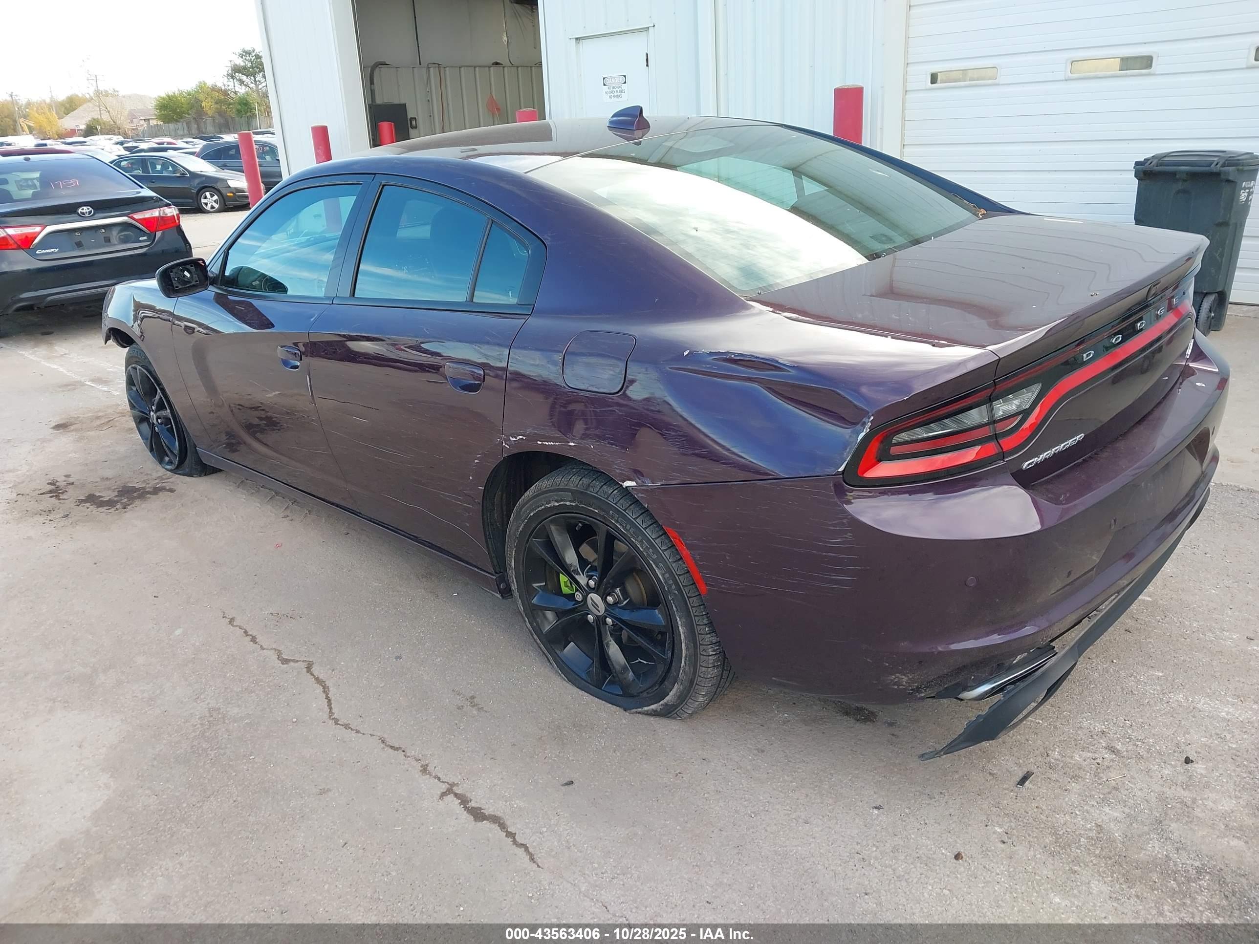 DODGE CHARGER image 3