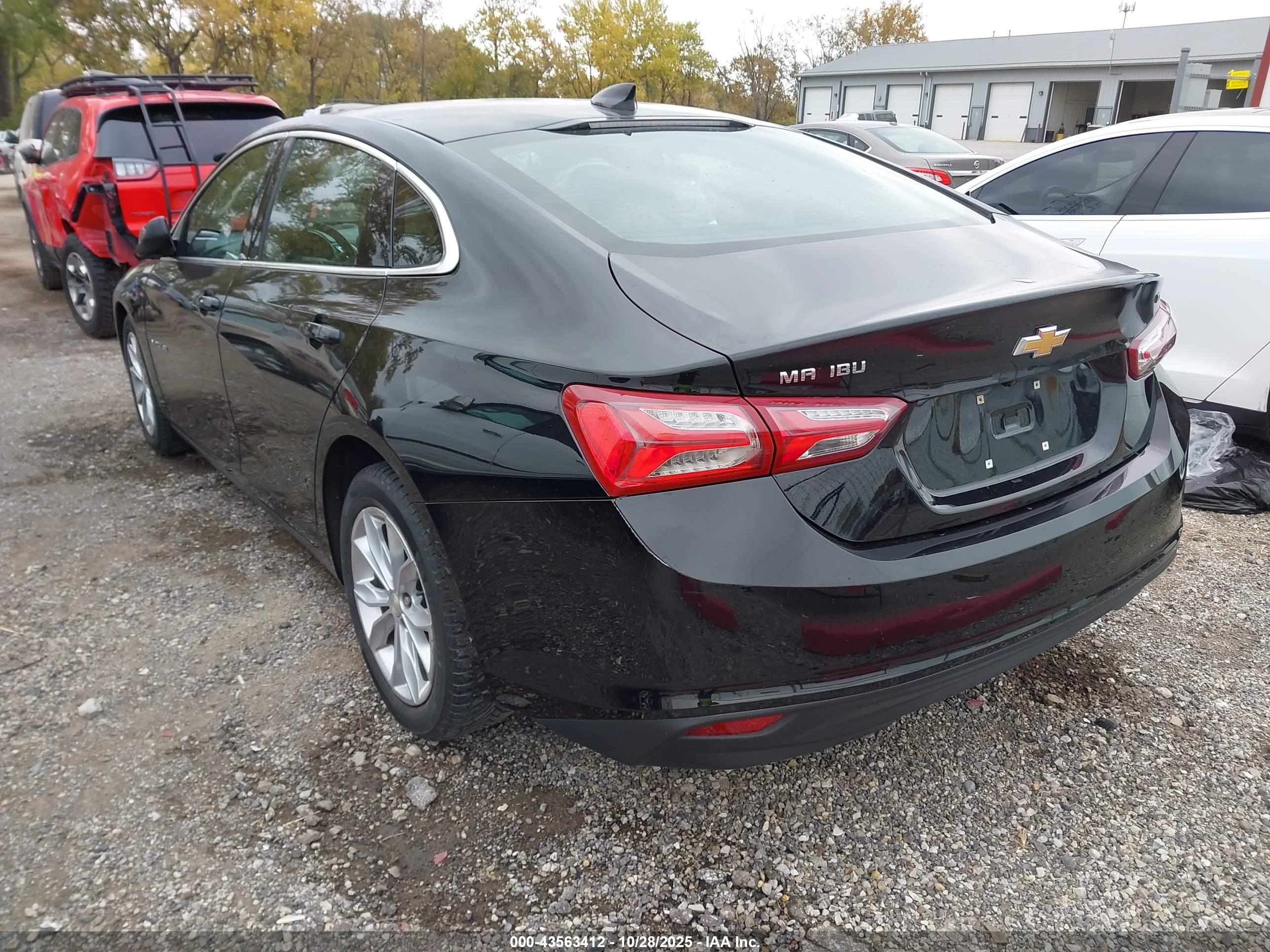 CHEVROLET MALIBU image 3