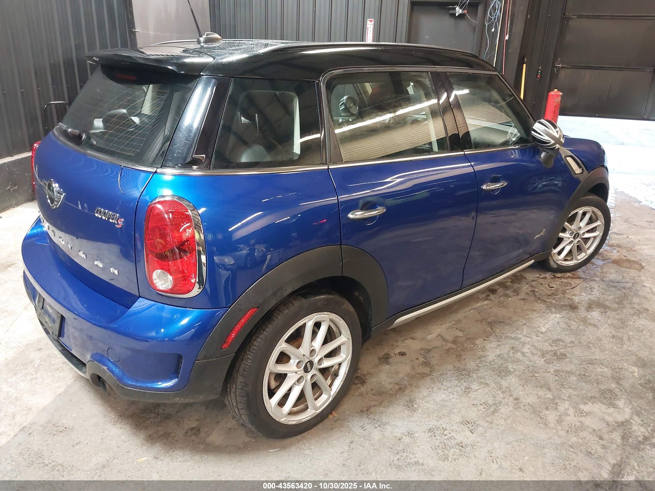 MINI COUNTRYMAN image 4