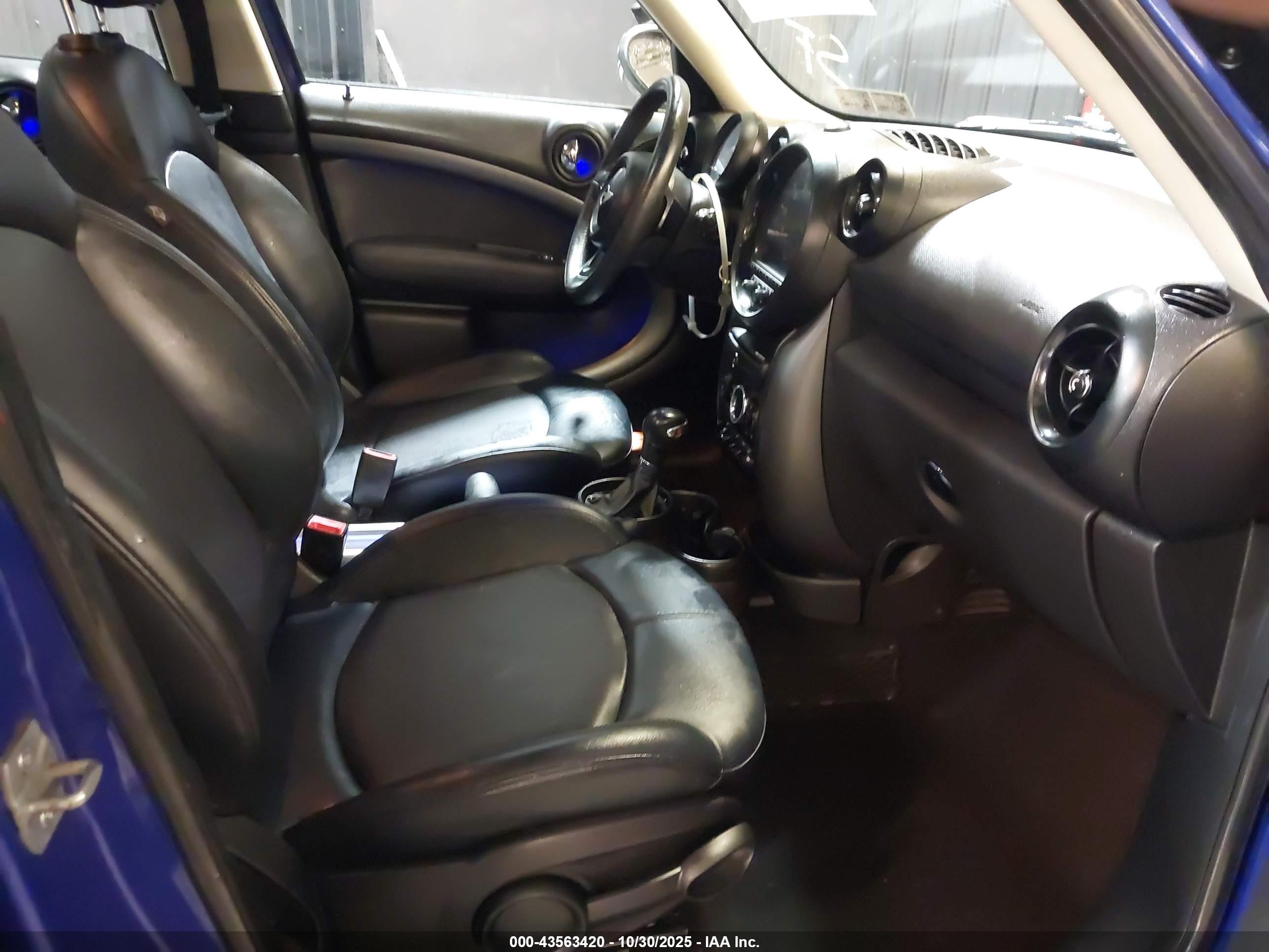 MINI COUNTRYMAN image 5