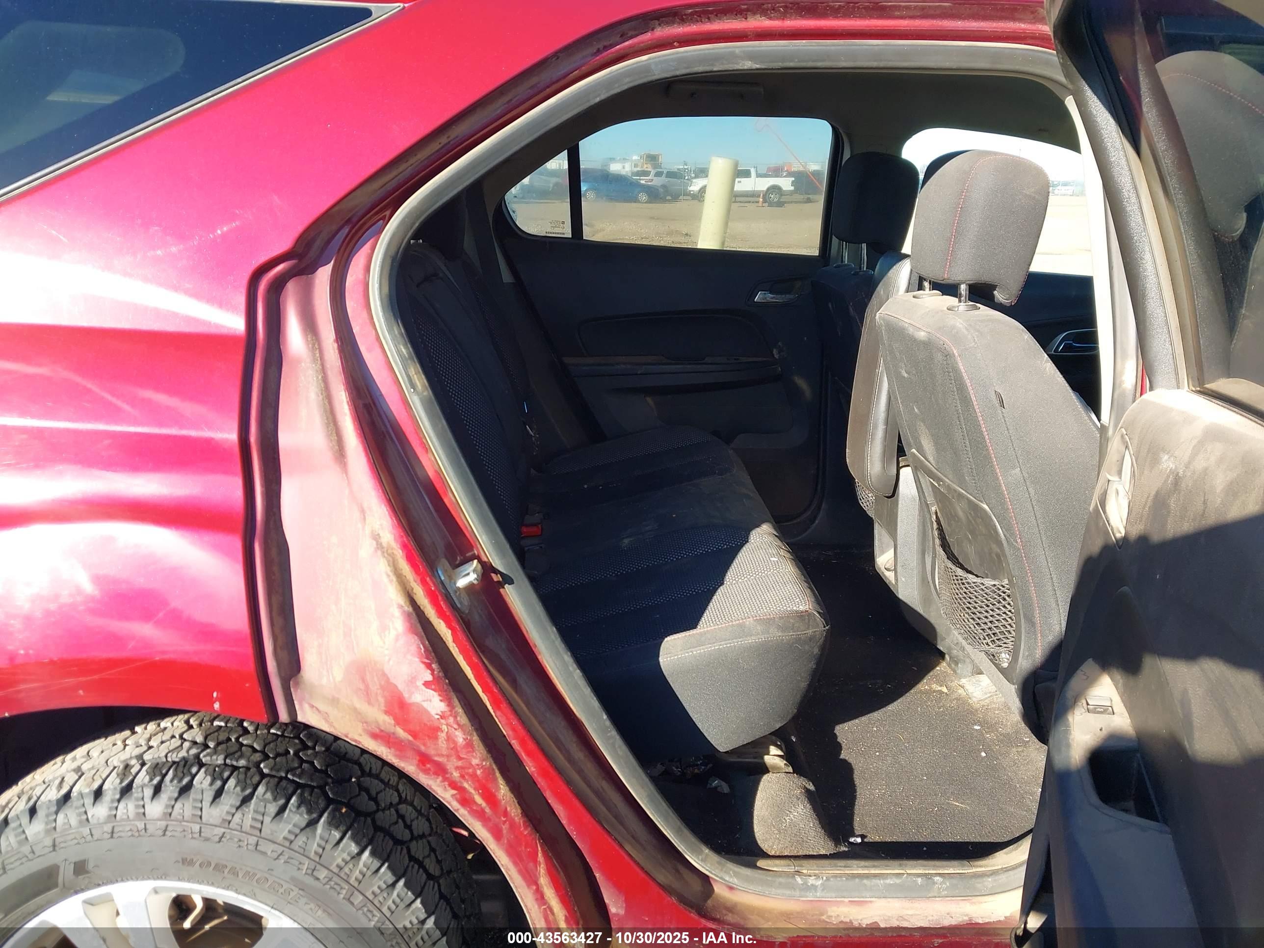 CHEVROLET EQUINOX image 8