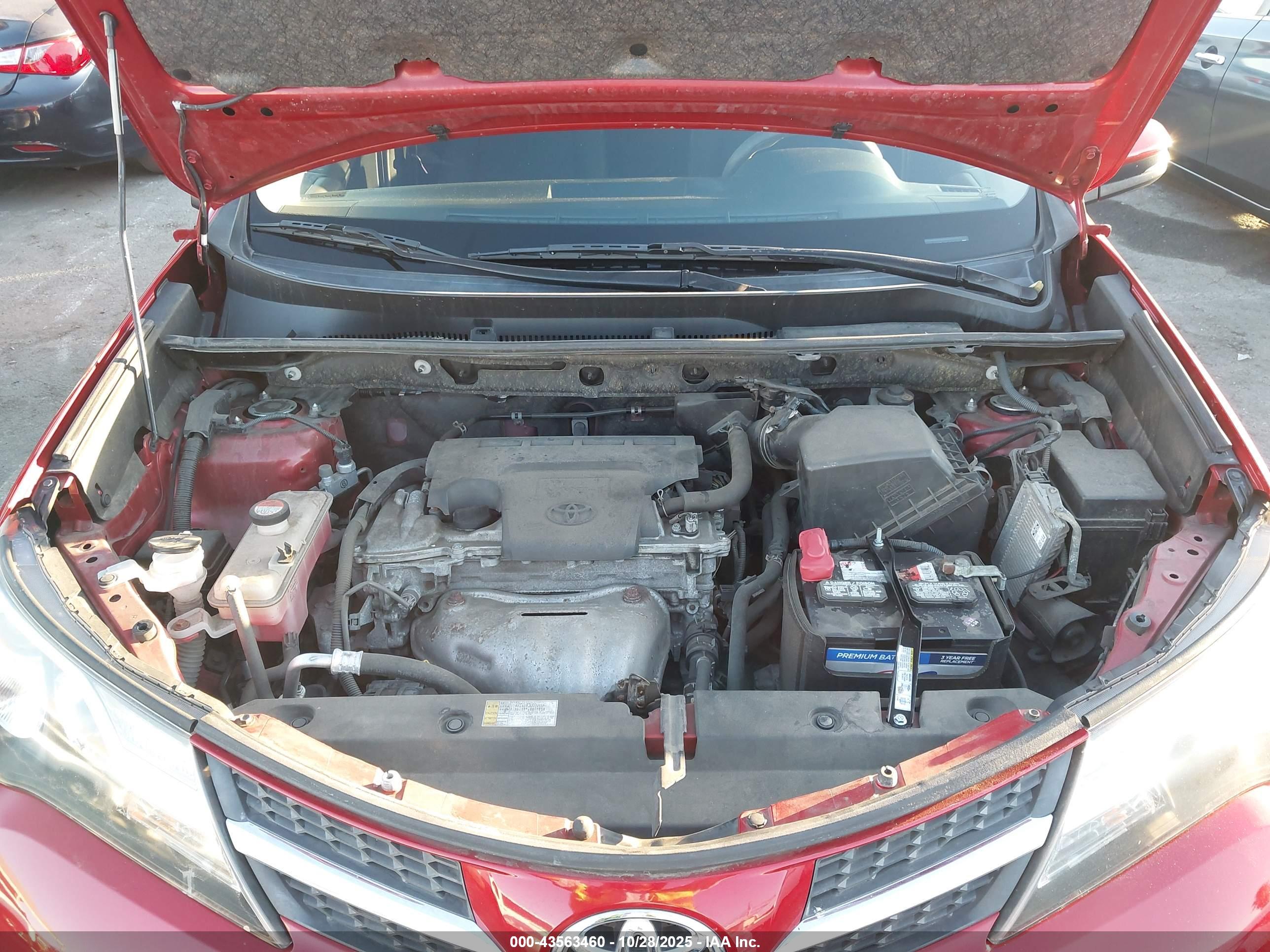 TOYOTA RAV4 image 10