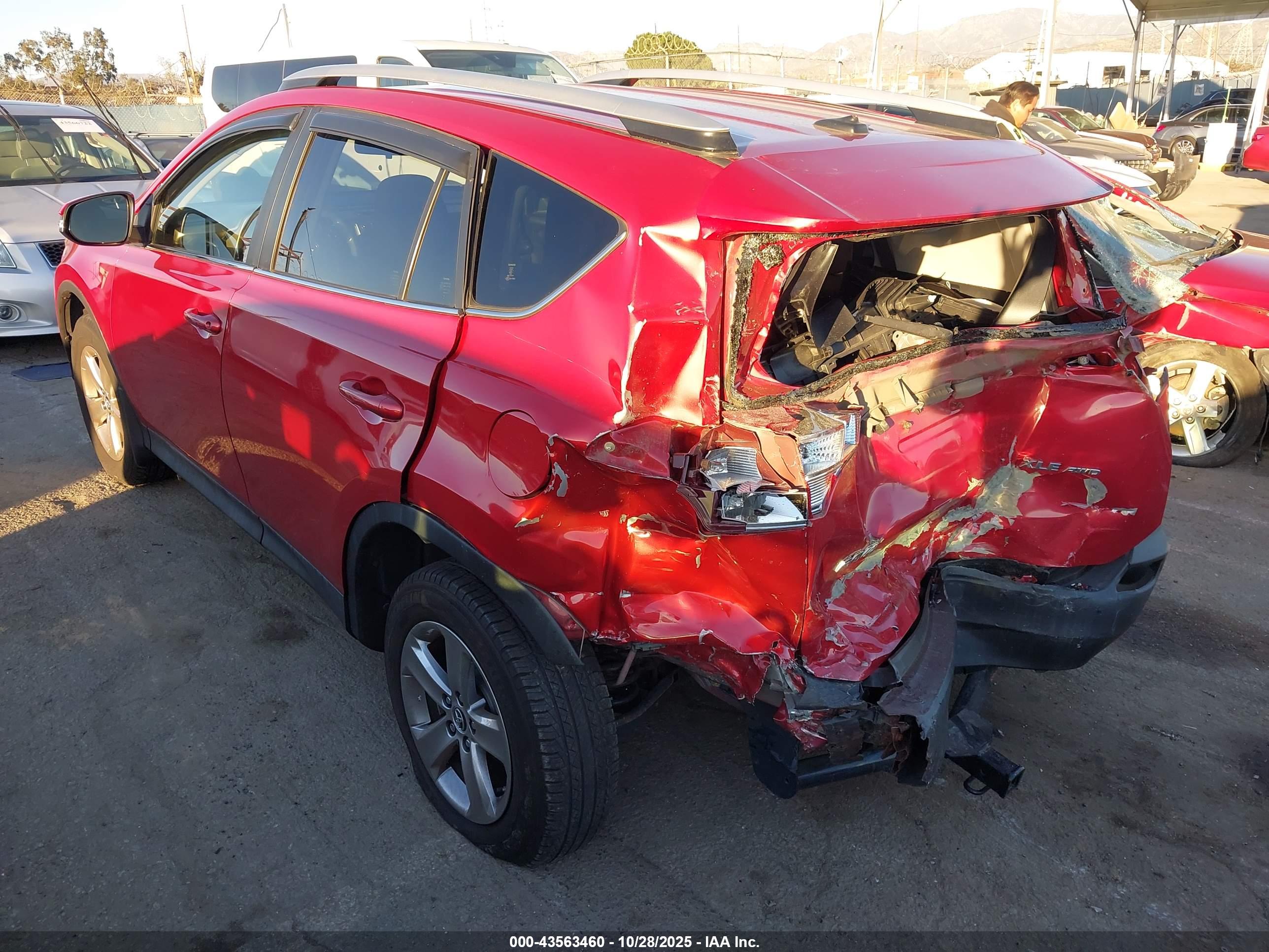 TOYOTA RAV4 image 3
