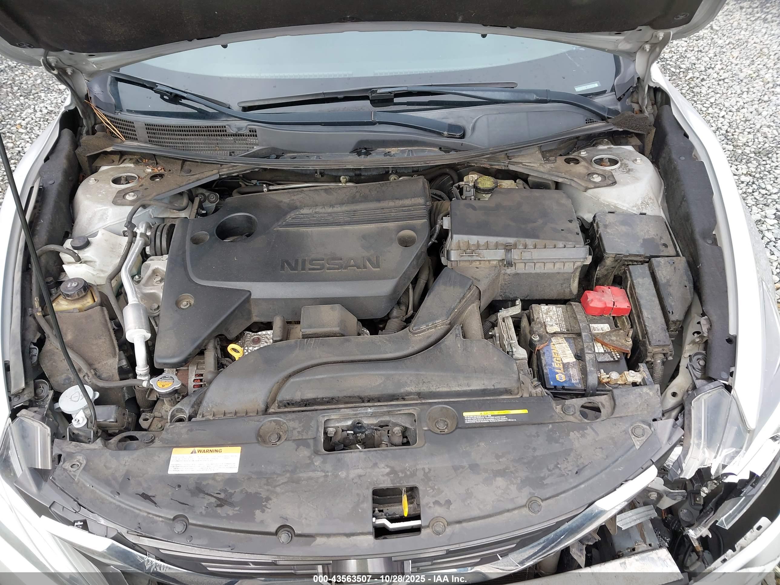 NISSAN ALTIMA image 10