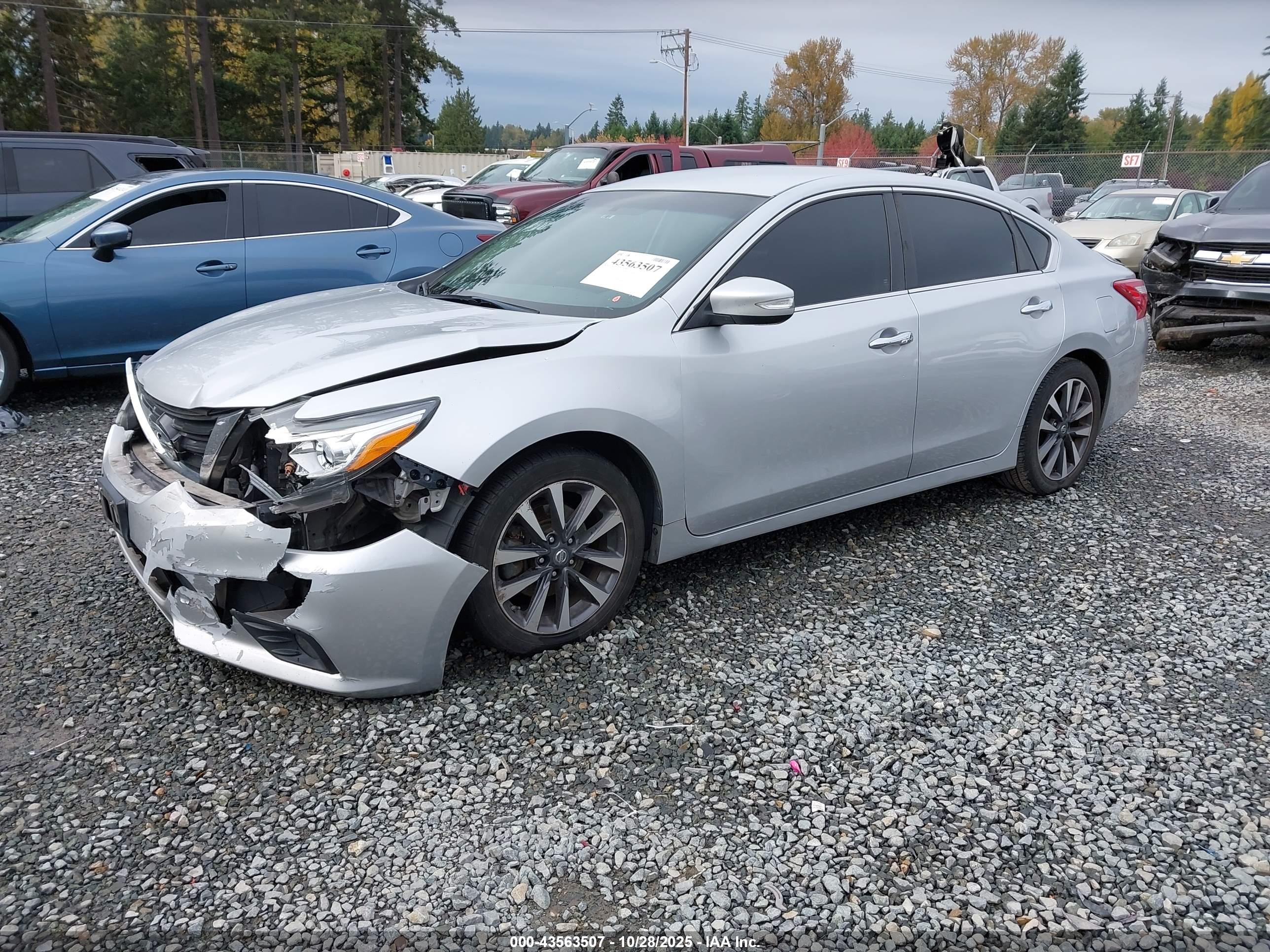 NISSAN ALTIMA image 2