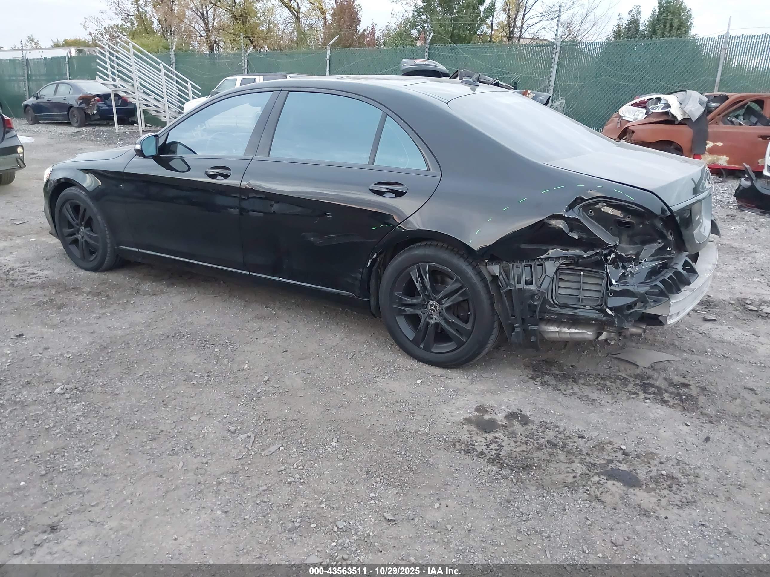 MERCEDES-BENZ S image 3