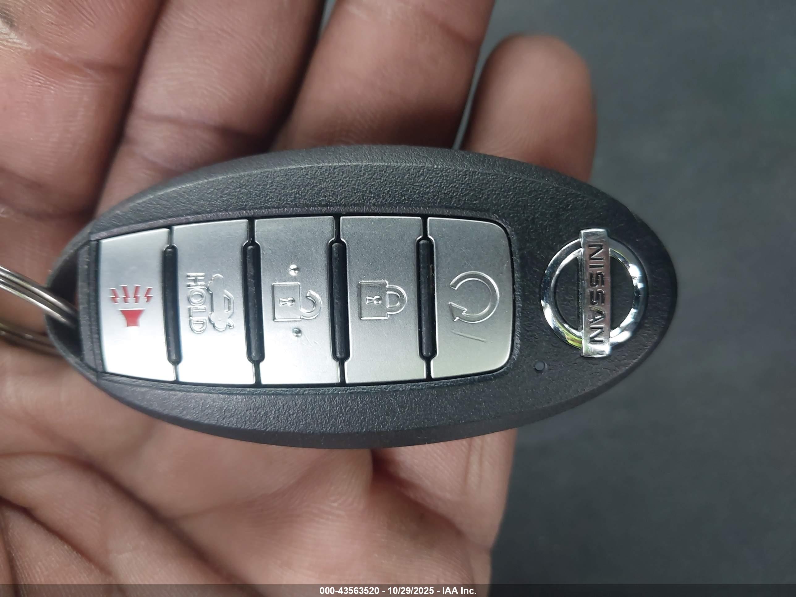 NISSAN ALTIMA image 11