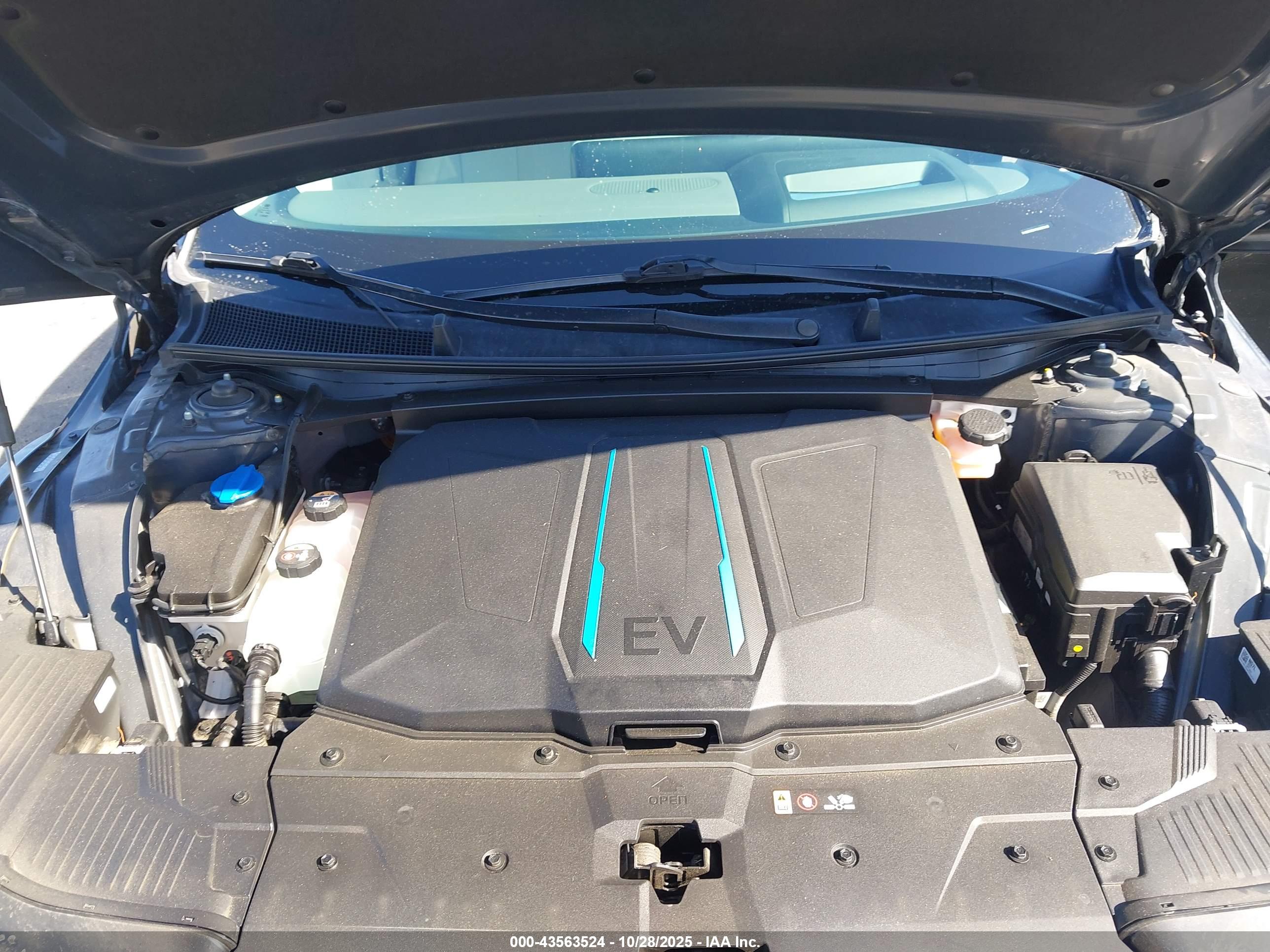 HYUNDAI IONIQ image 10