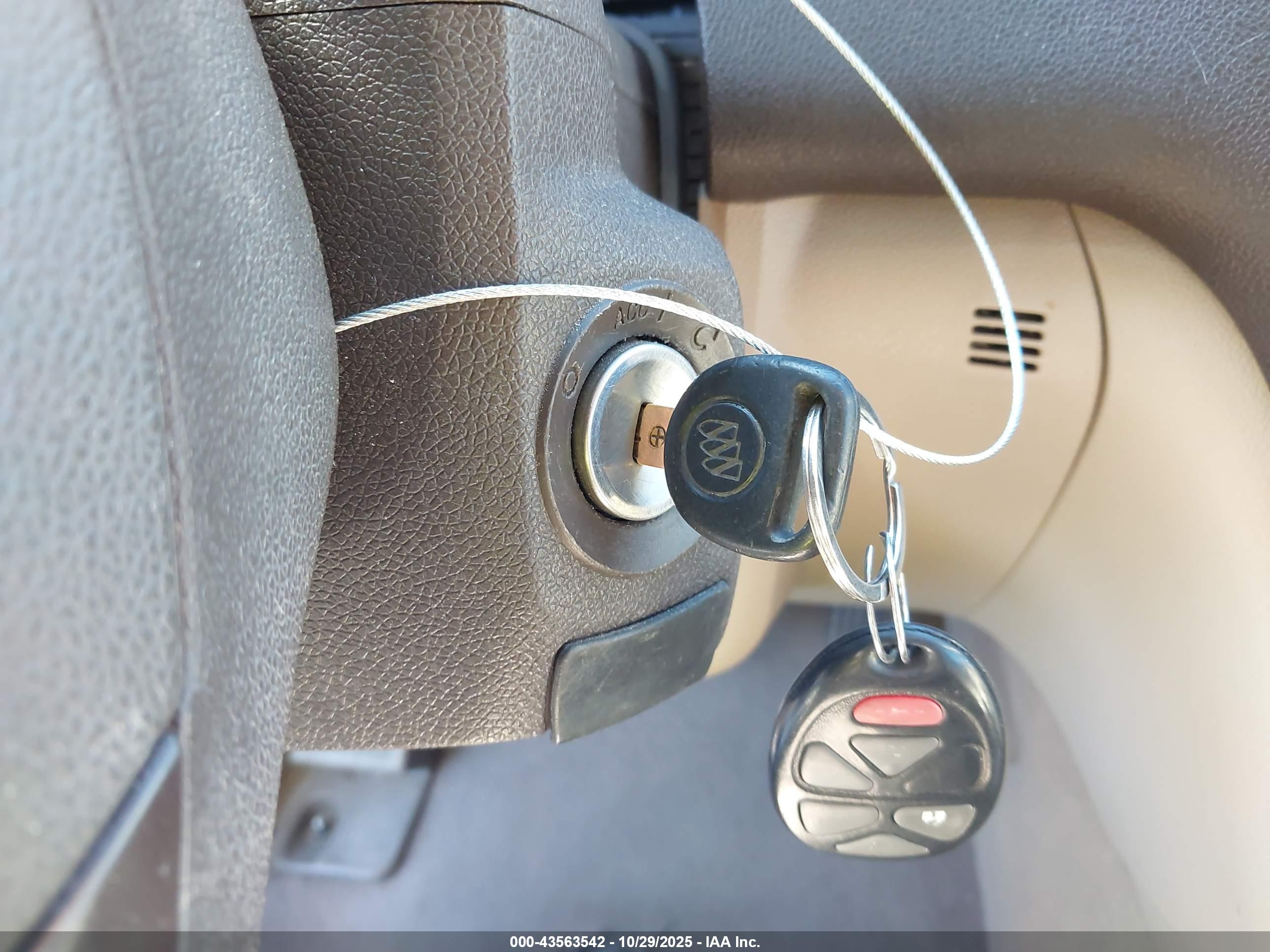 BUICK ENCLAVE image 11