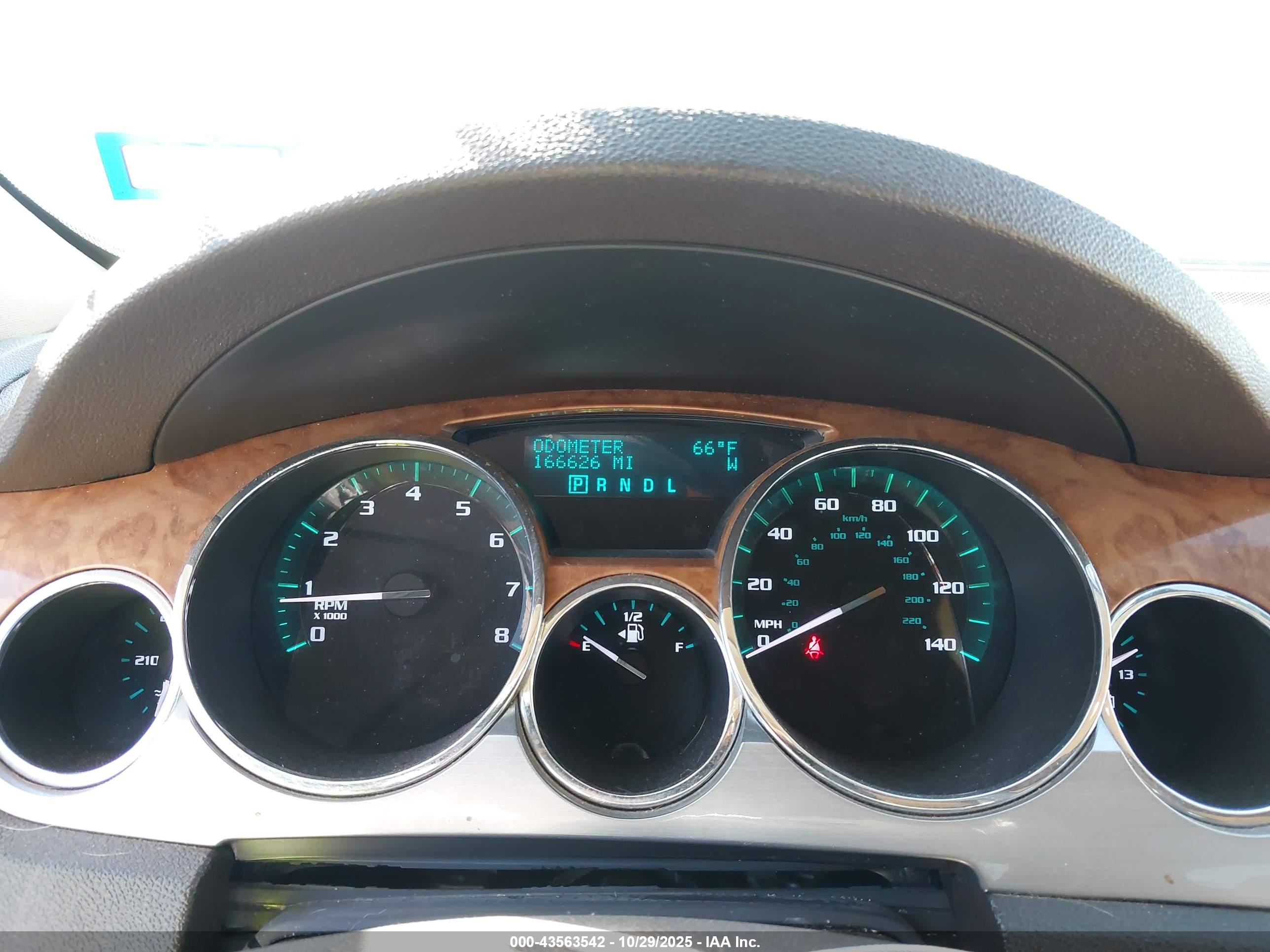 BUICK ENCLAVE image 7