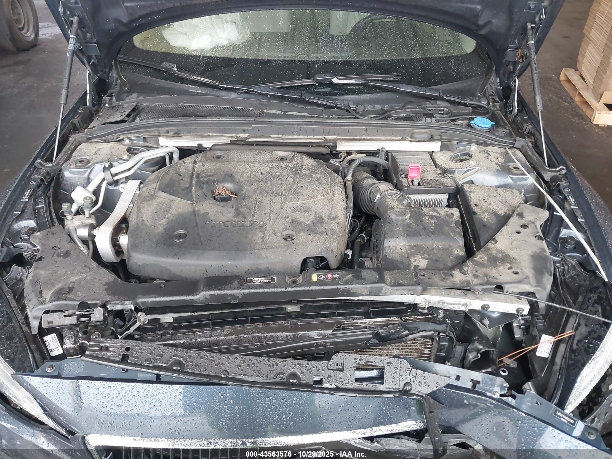VOLVO S60 image 10