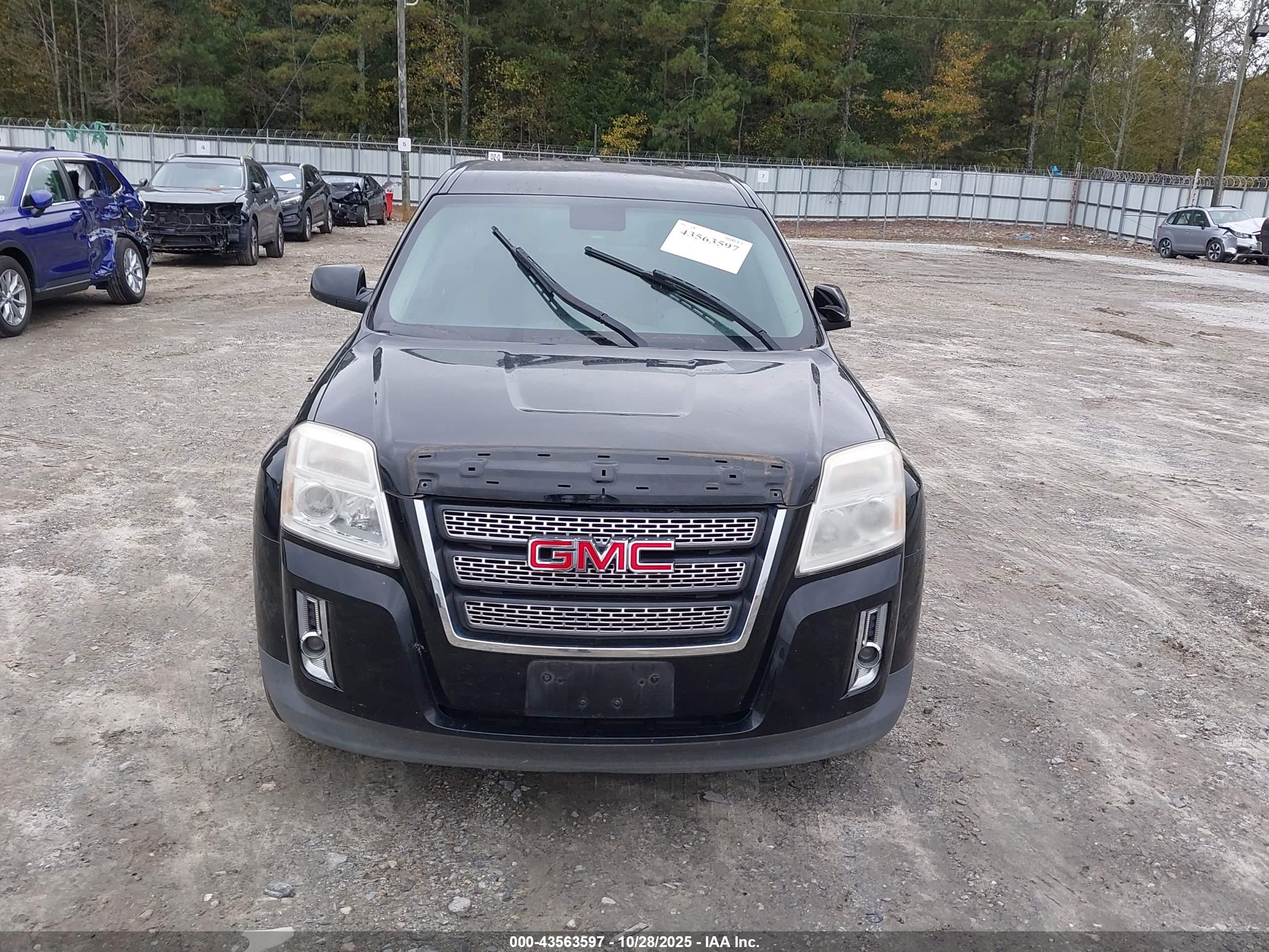 GMC TERRAIN image 6