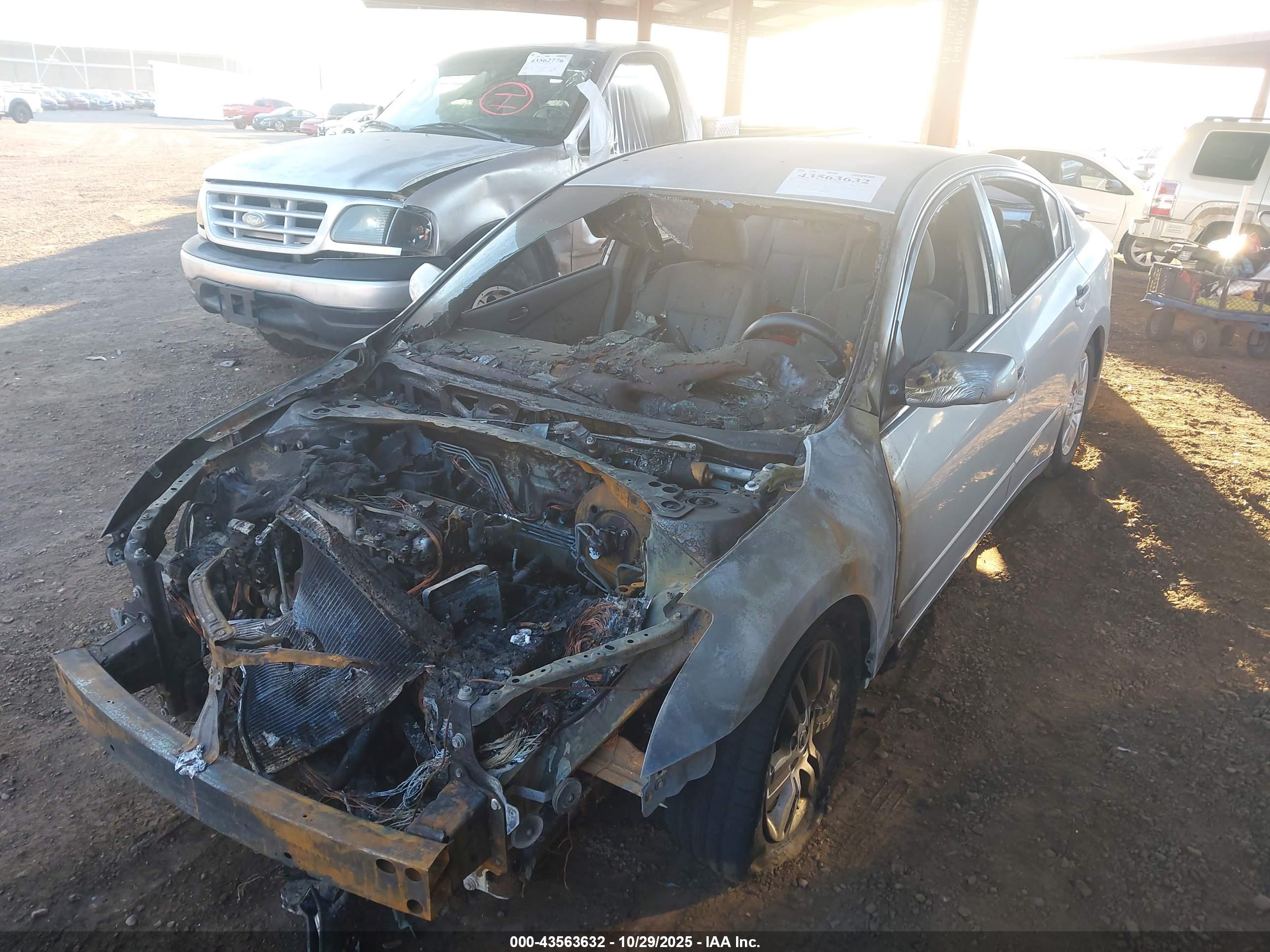 NISSAN ALTIMA image 6