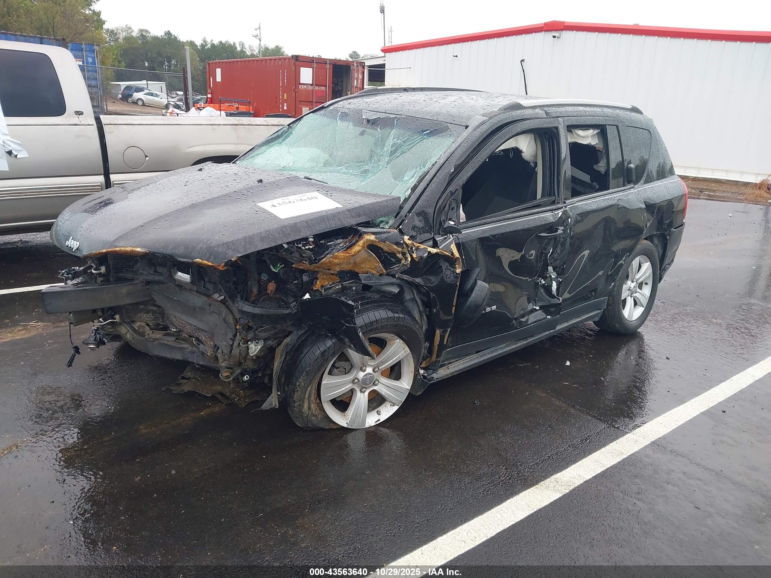 JEEP COMPASS image 2