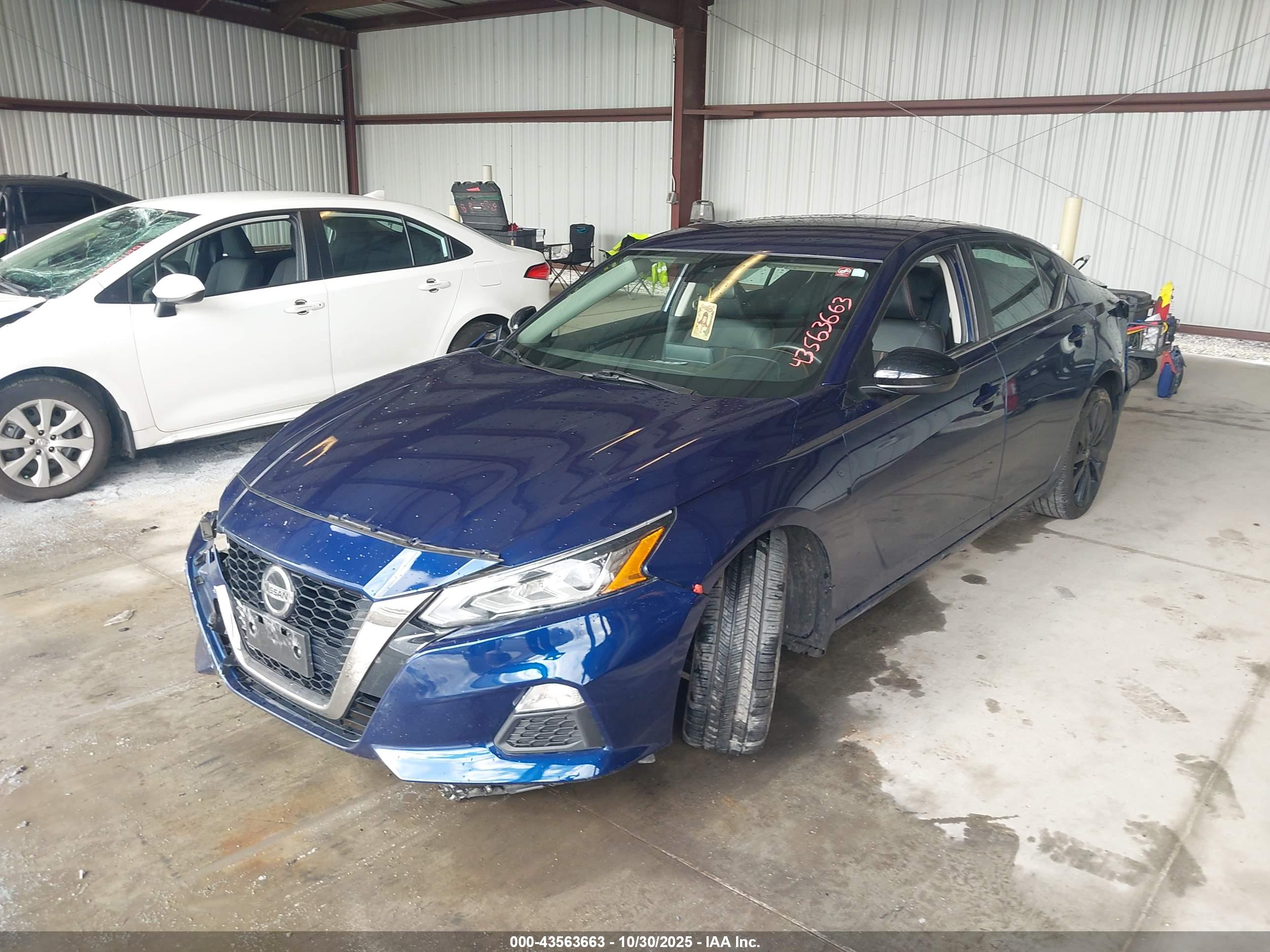 NISSAN ALTIMA image 2