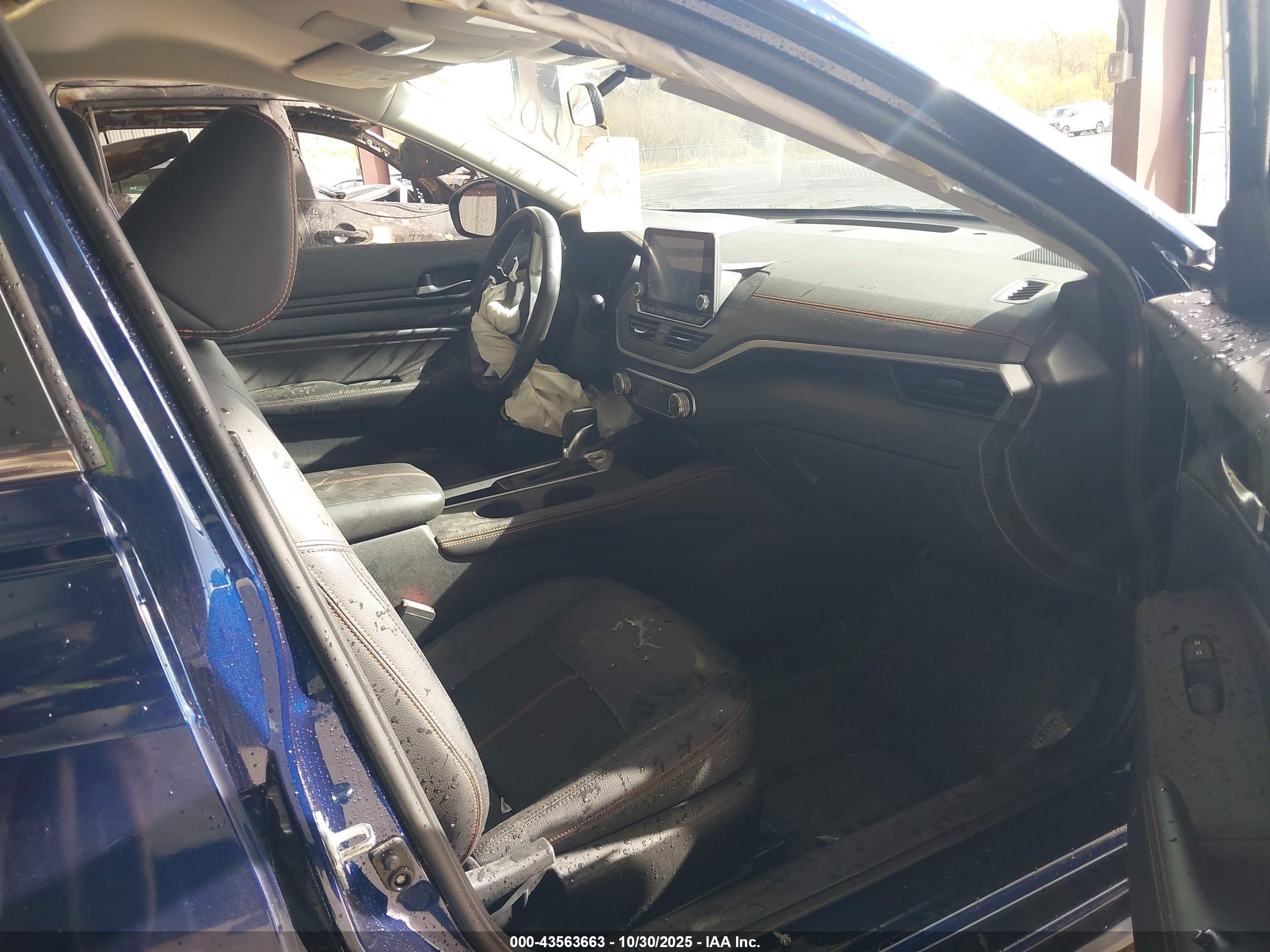 NISSAN ALTIMA image 5