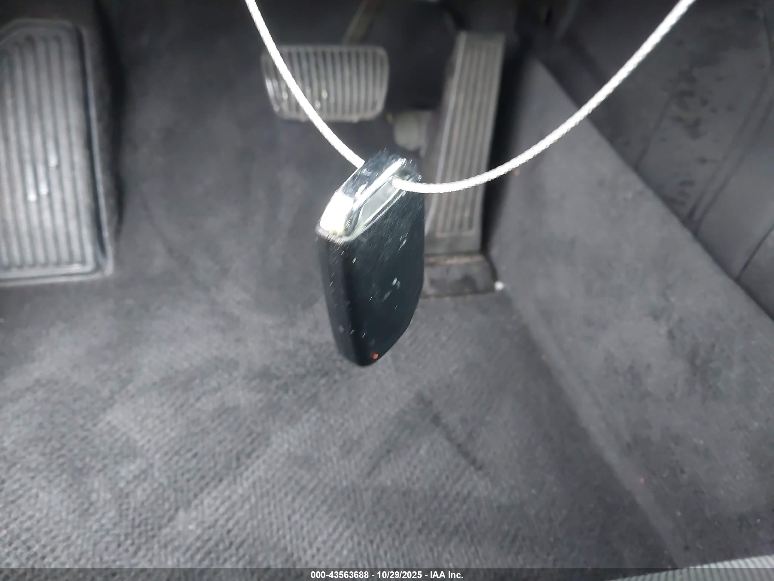 KIA K5 image 11