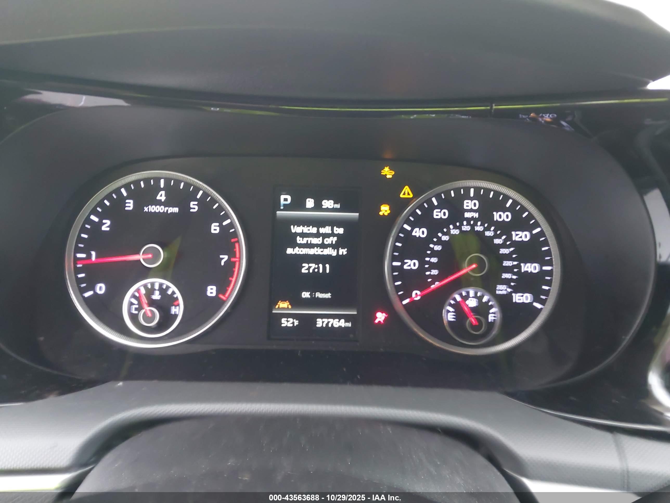 KIA K5 image 7