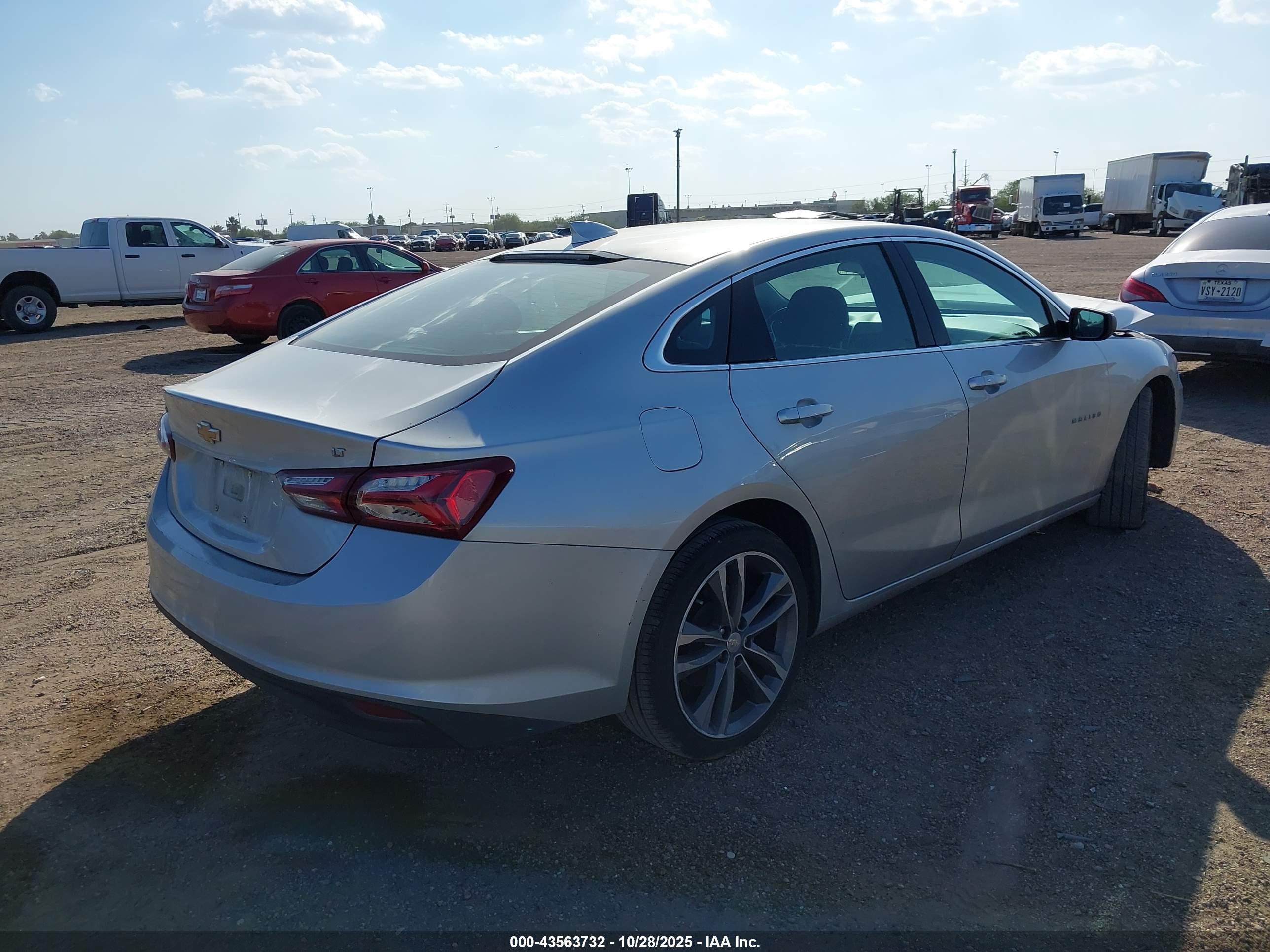 CHEVROLET MALIBU image 4