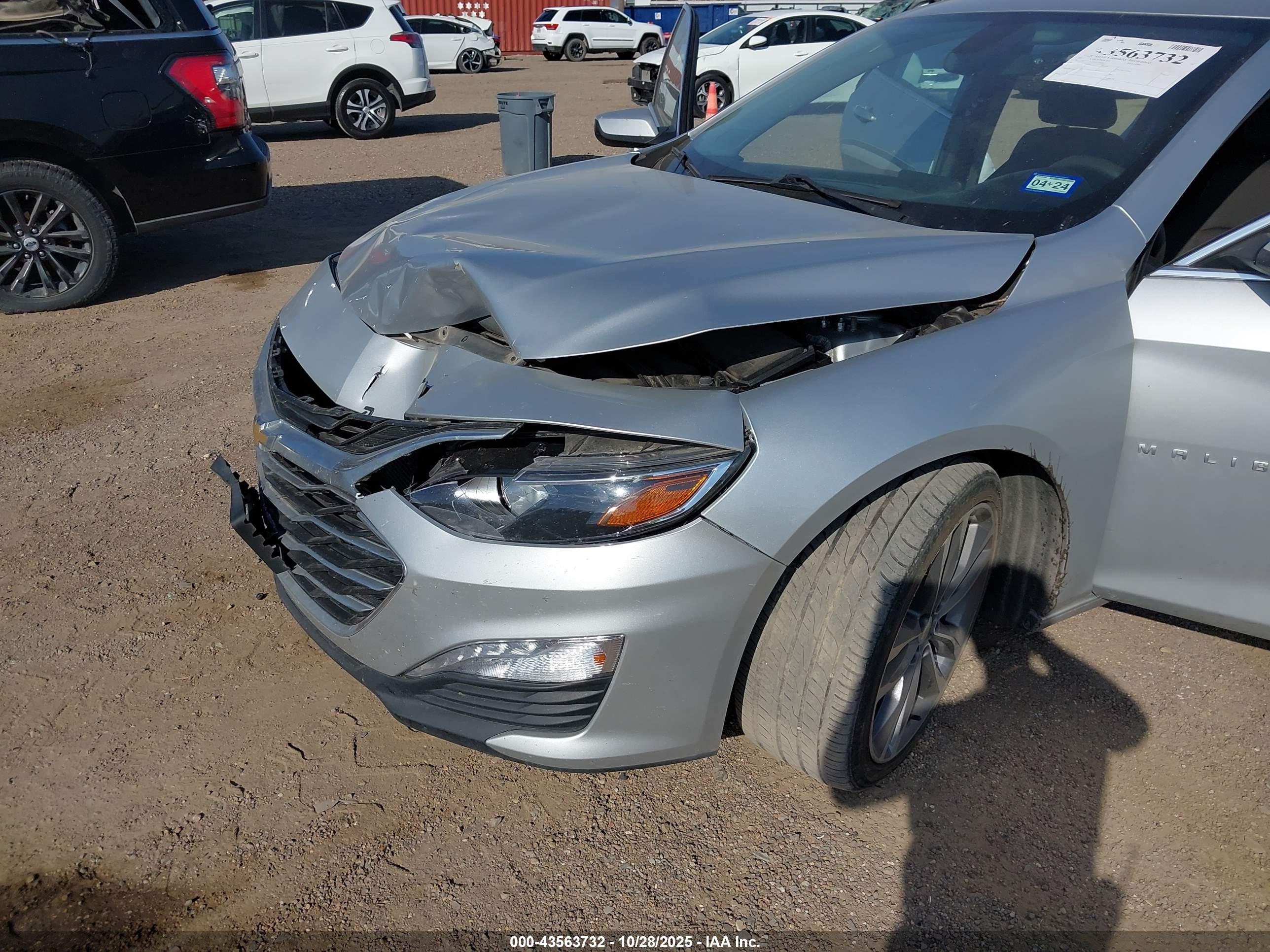 CHEVROLET MALIBU image 6