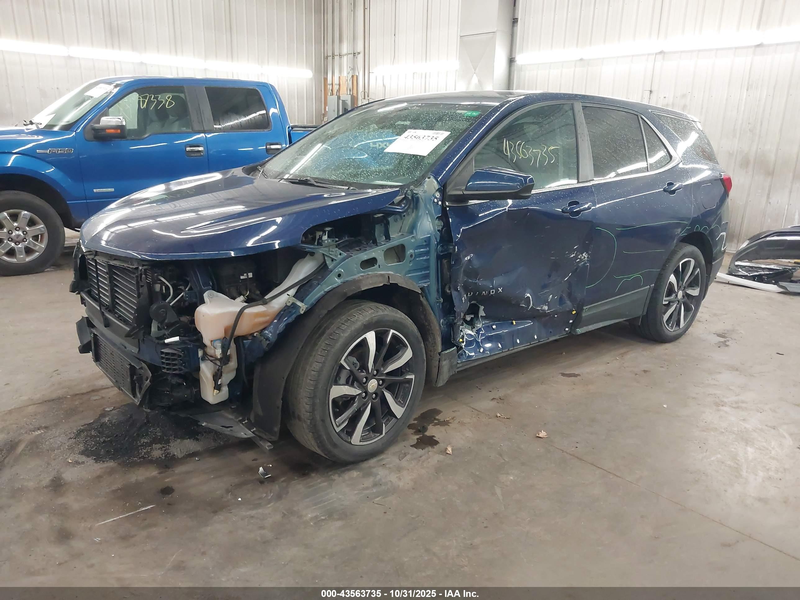 CHEVROLET EQUINOX image 2