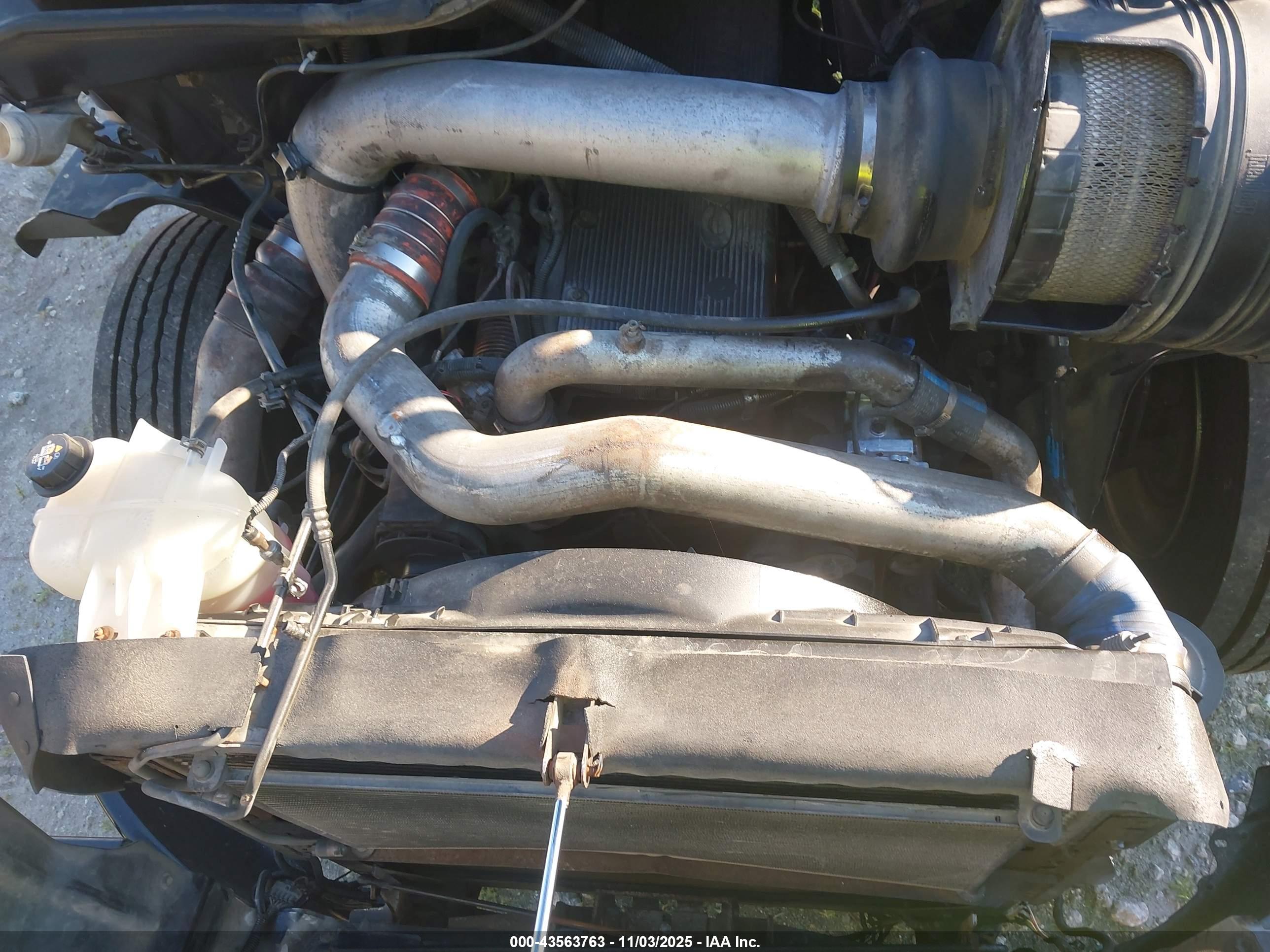 INTERNATIONAL 8000 image 10